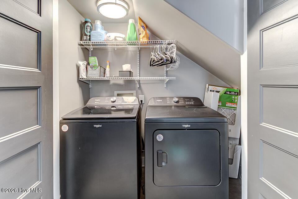 100557542 | Photo 16