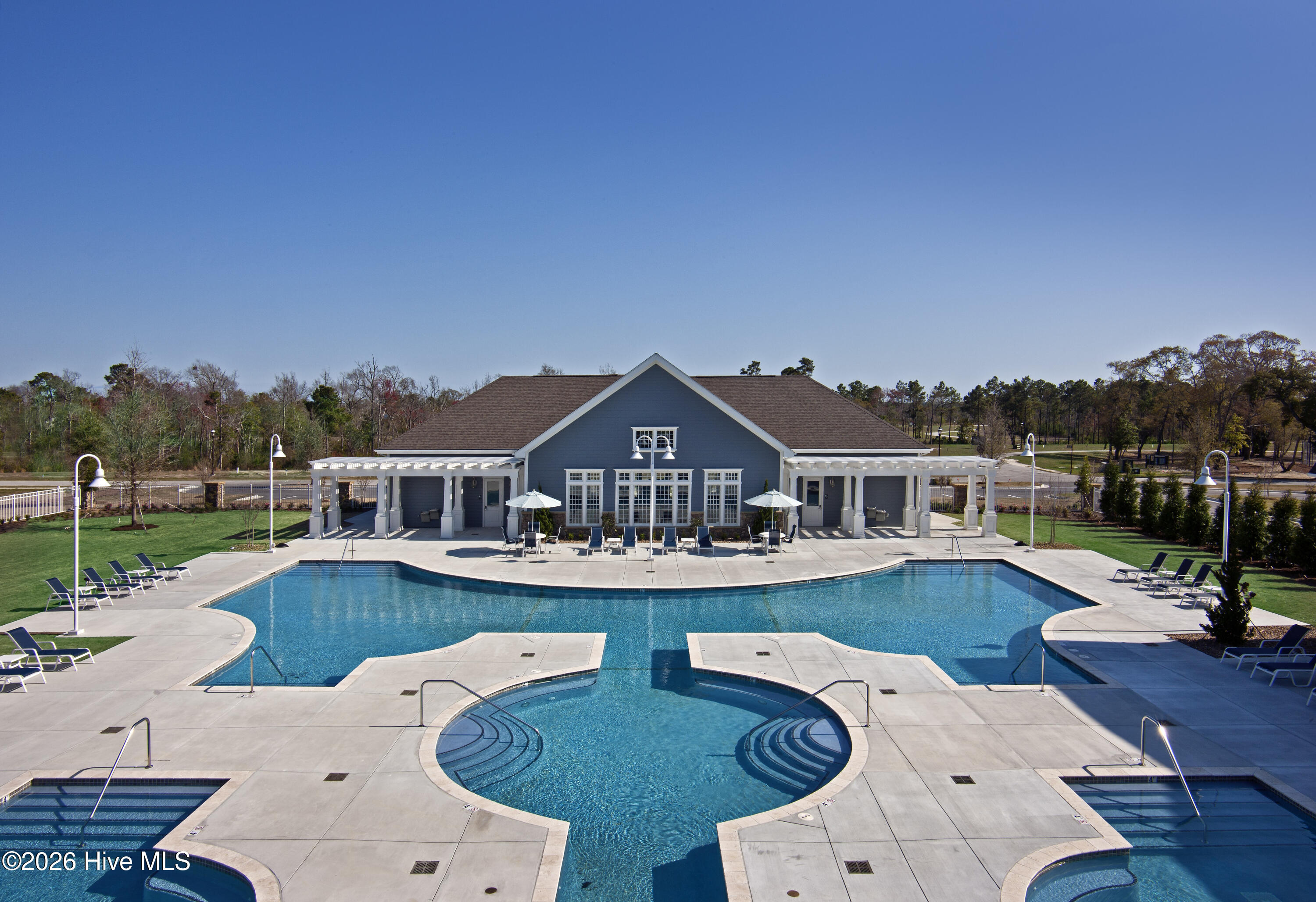 100556932 | Photo 52