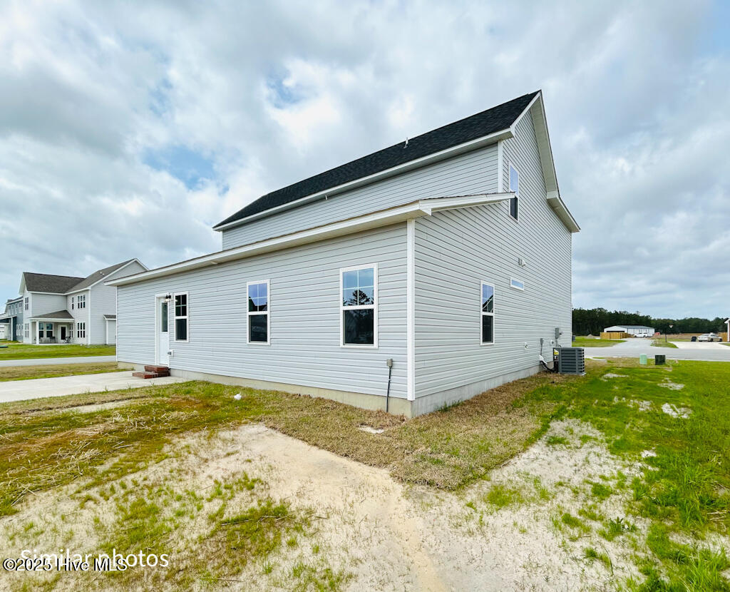 100472356 | Photo 51