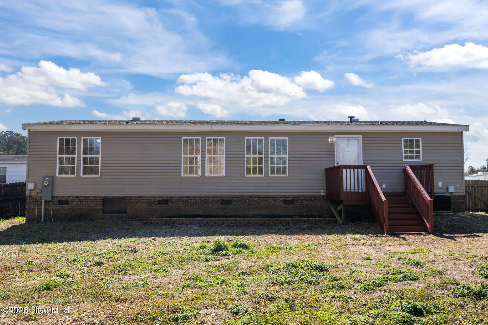 100555168 | Photo 54