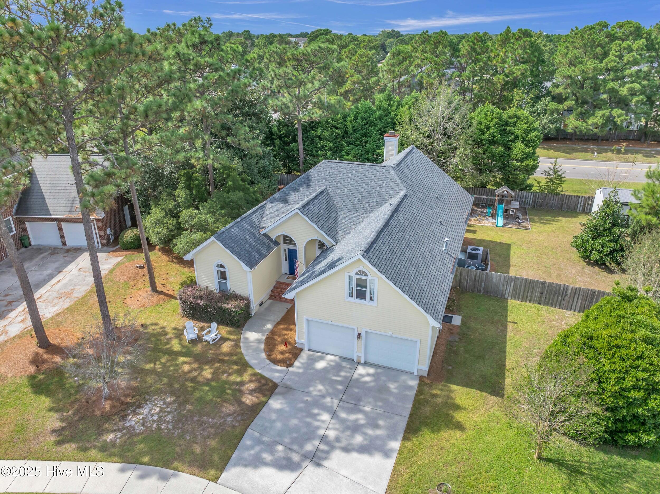 100536270 | Photo 31