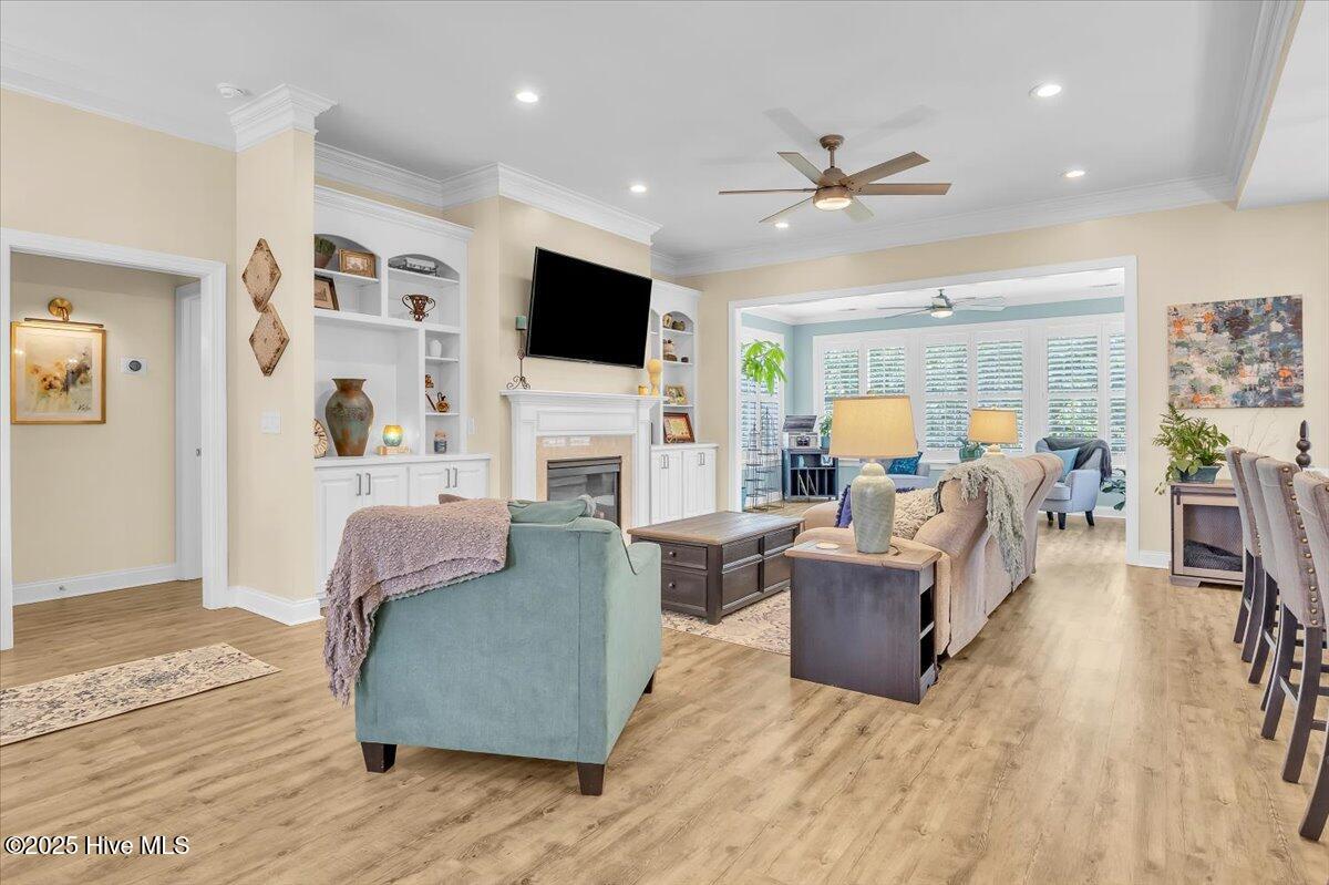 100544439 | Photo 14