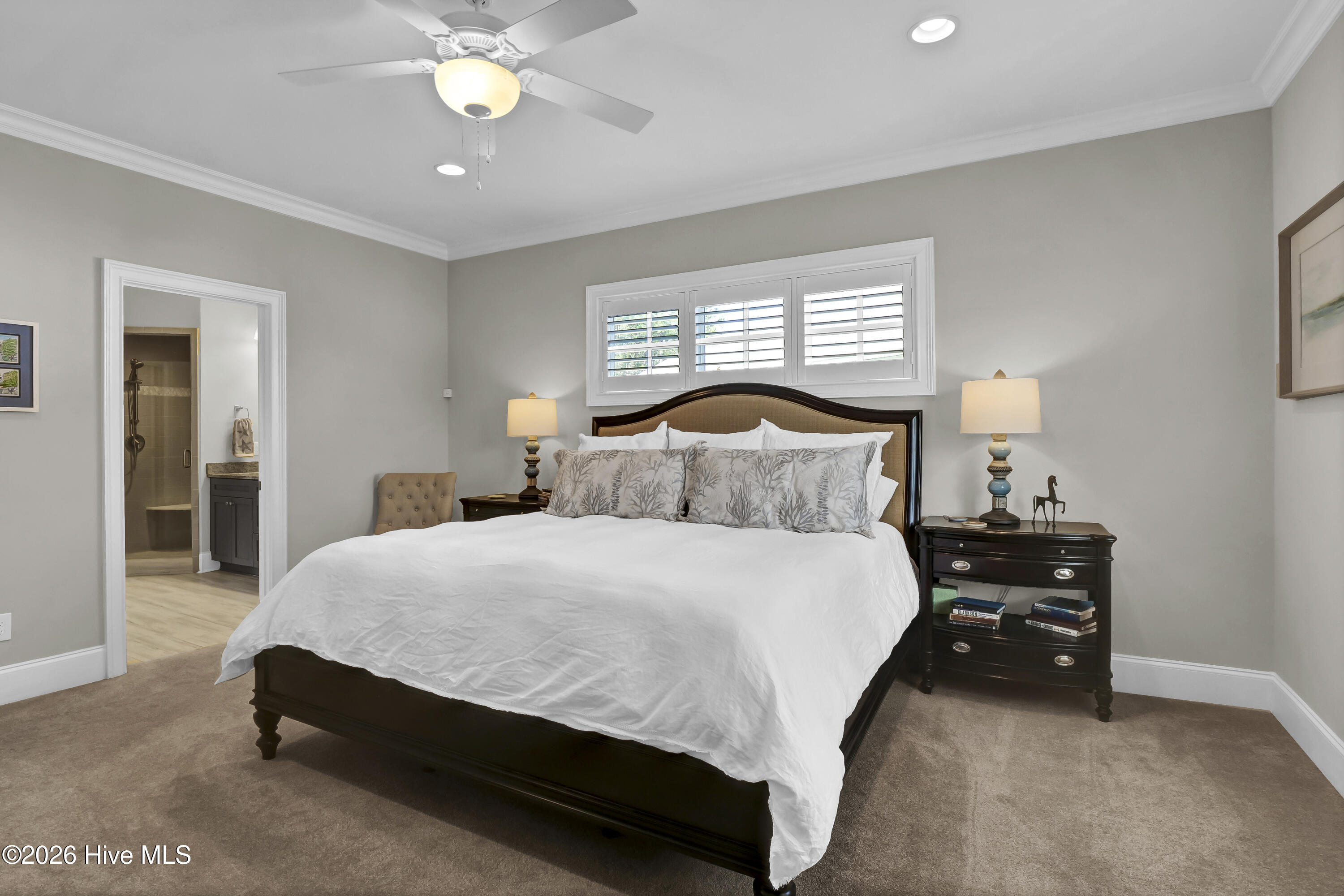 100569148 | Photo 26