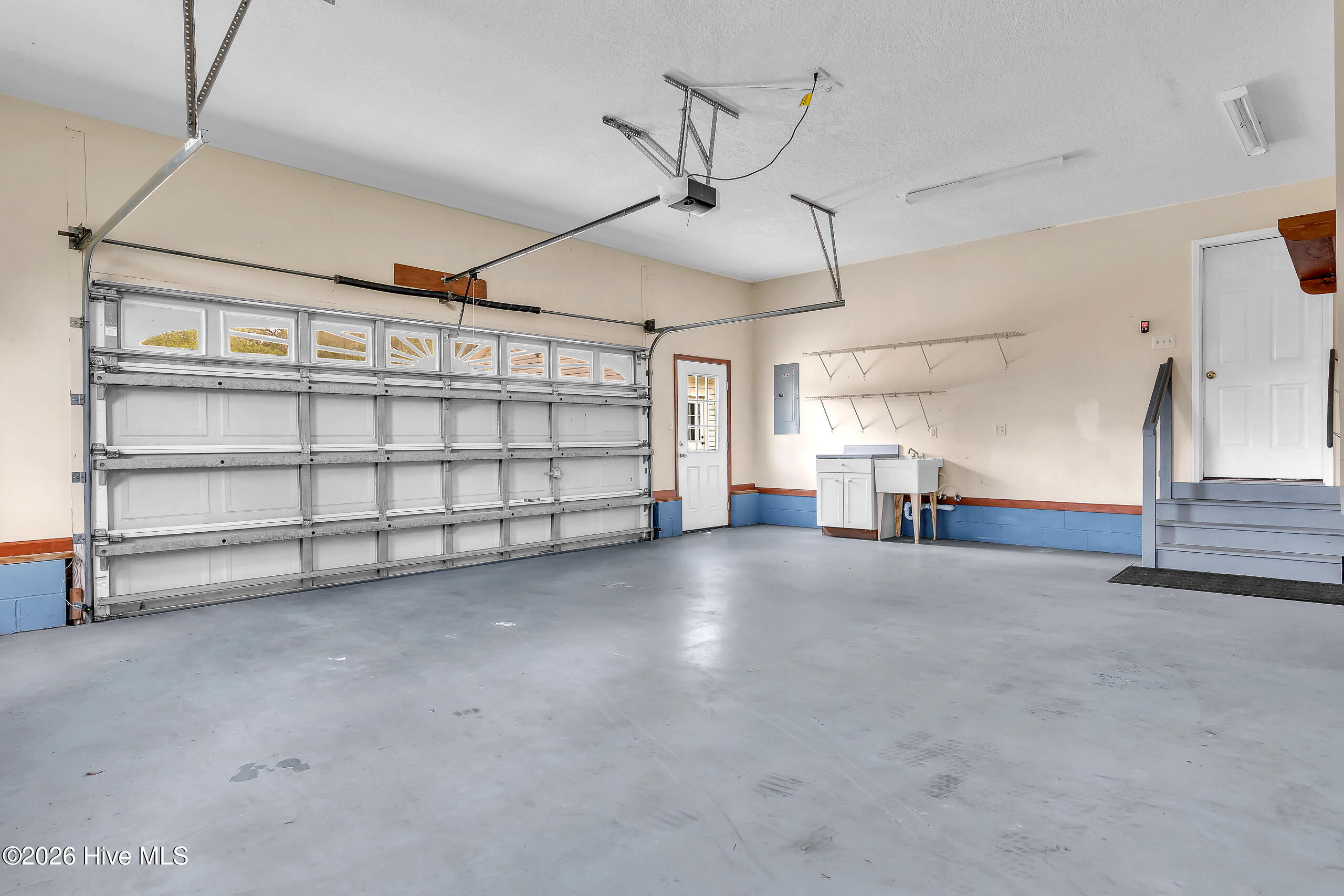 215 Winding Creek Way,Hubert