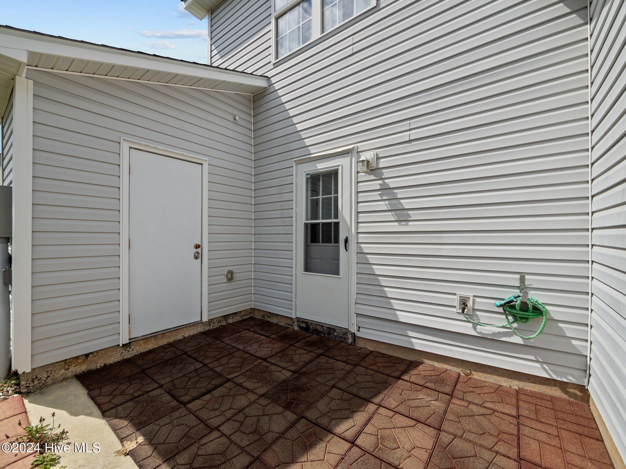 100542277 | Photo 21