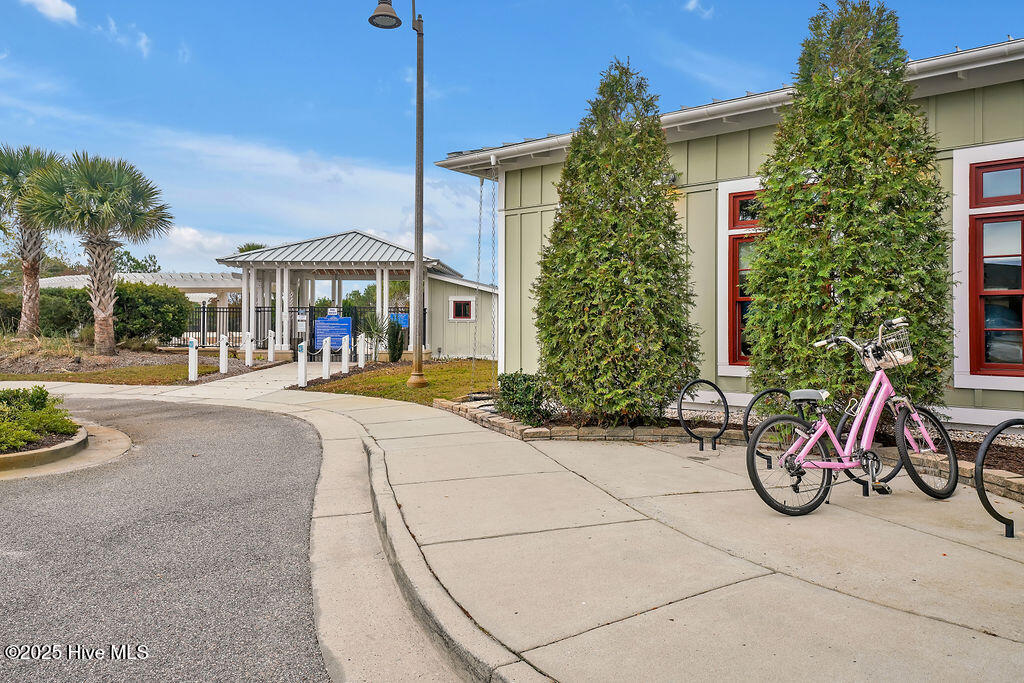 100554585 | Photo 71