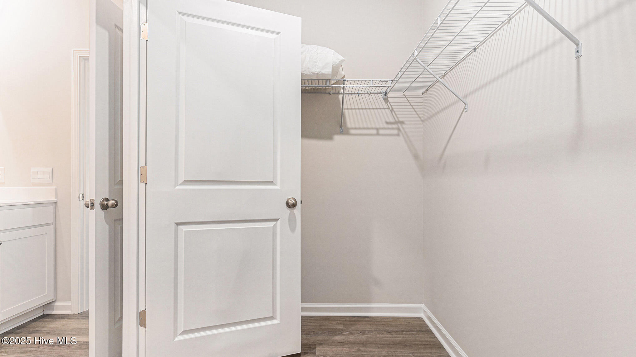 100542896 | Photo 17