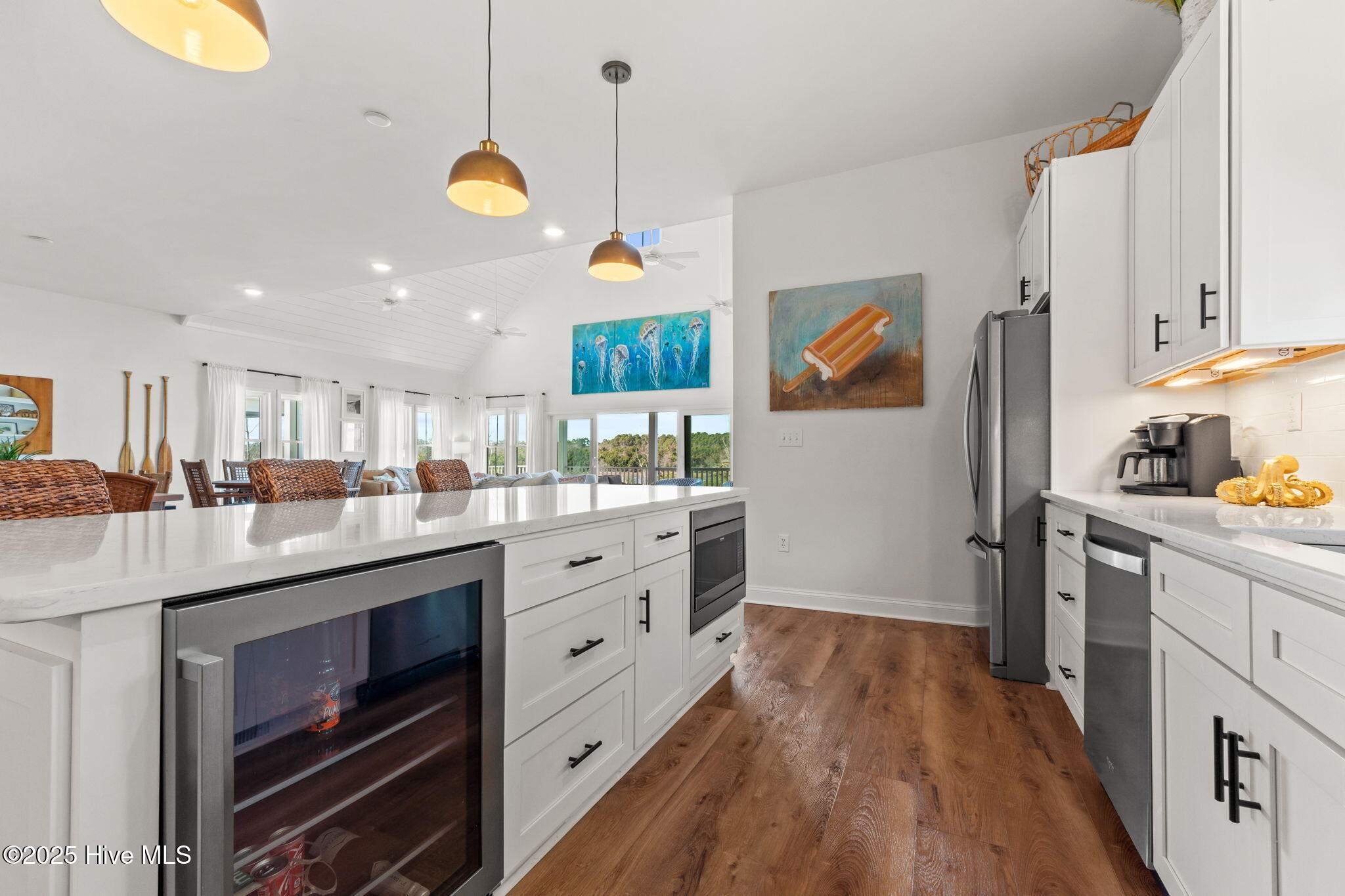 100496086 | Photo 19