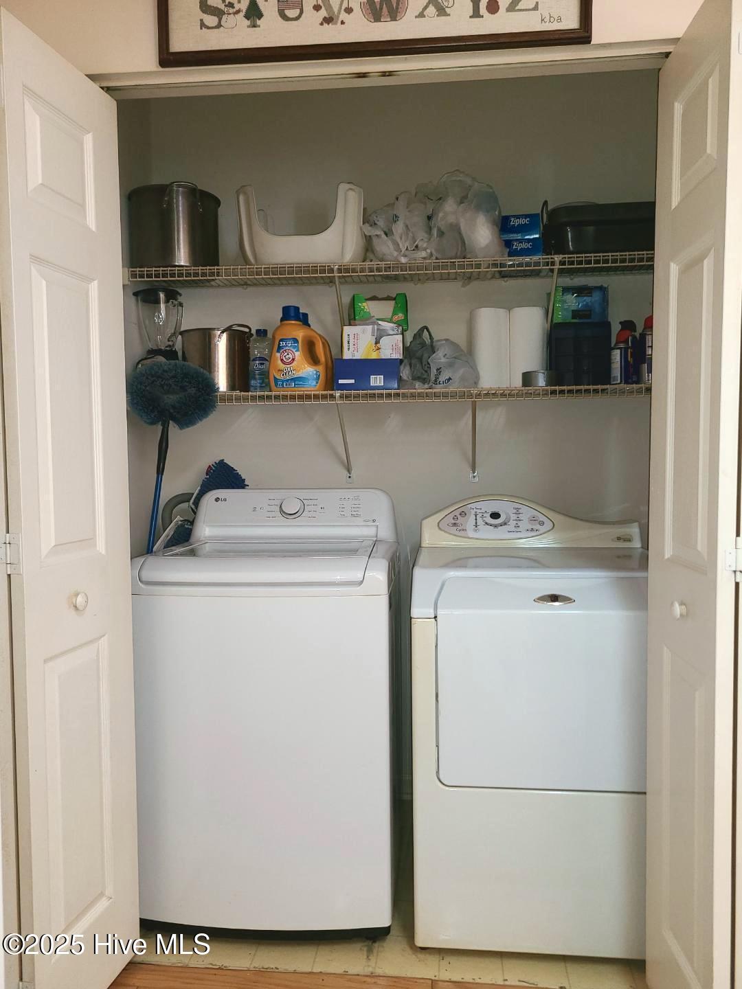 100545886 | Photo 14