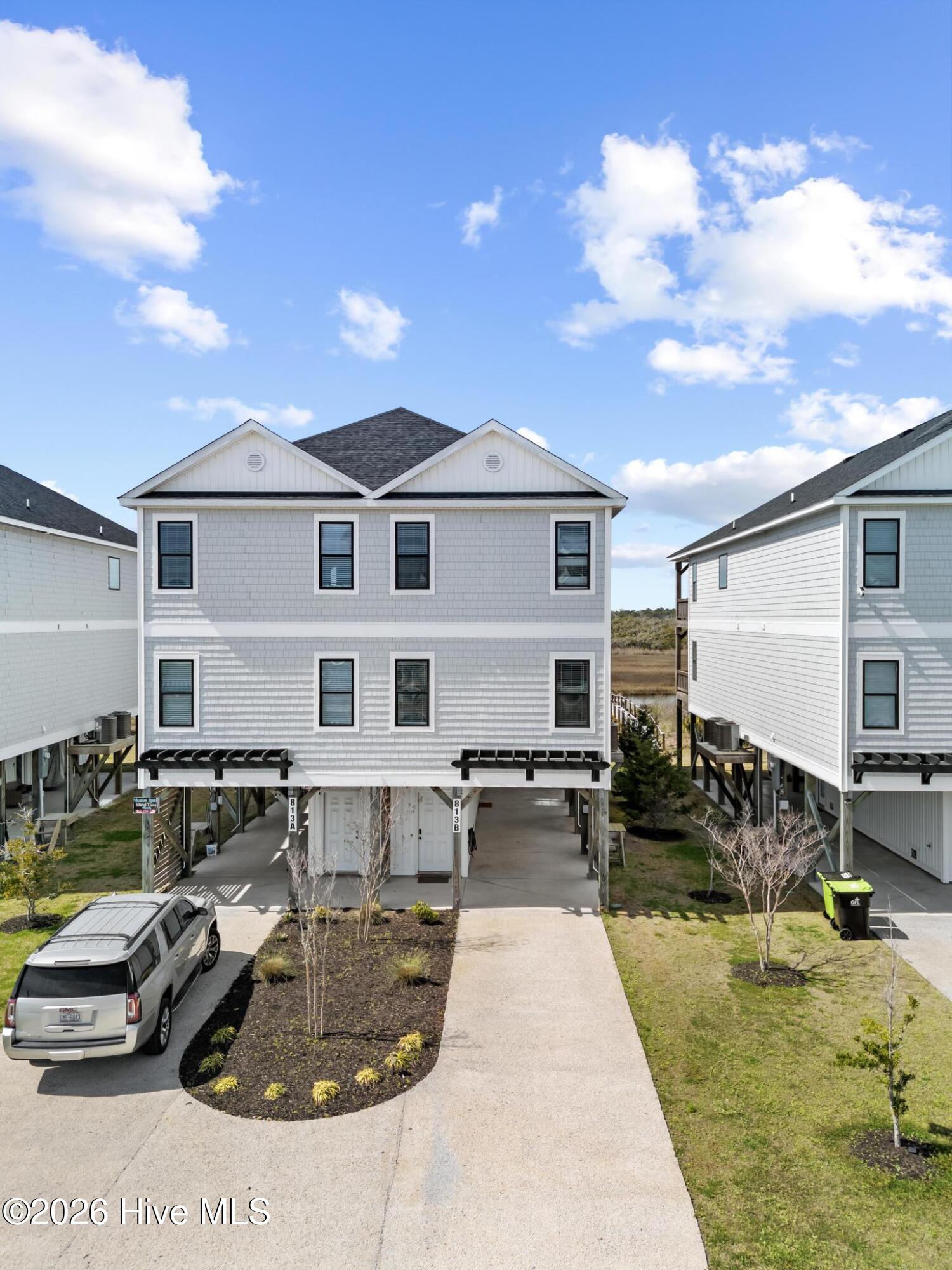 100562400 | Photo 31