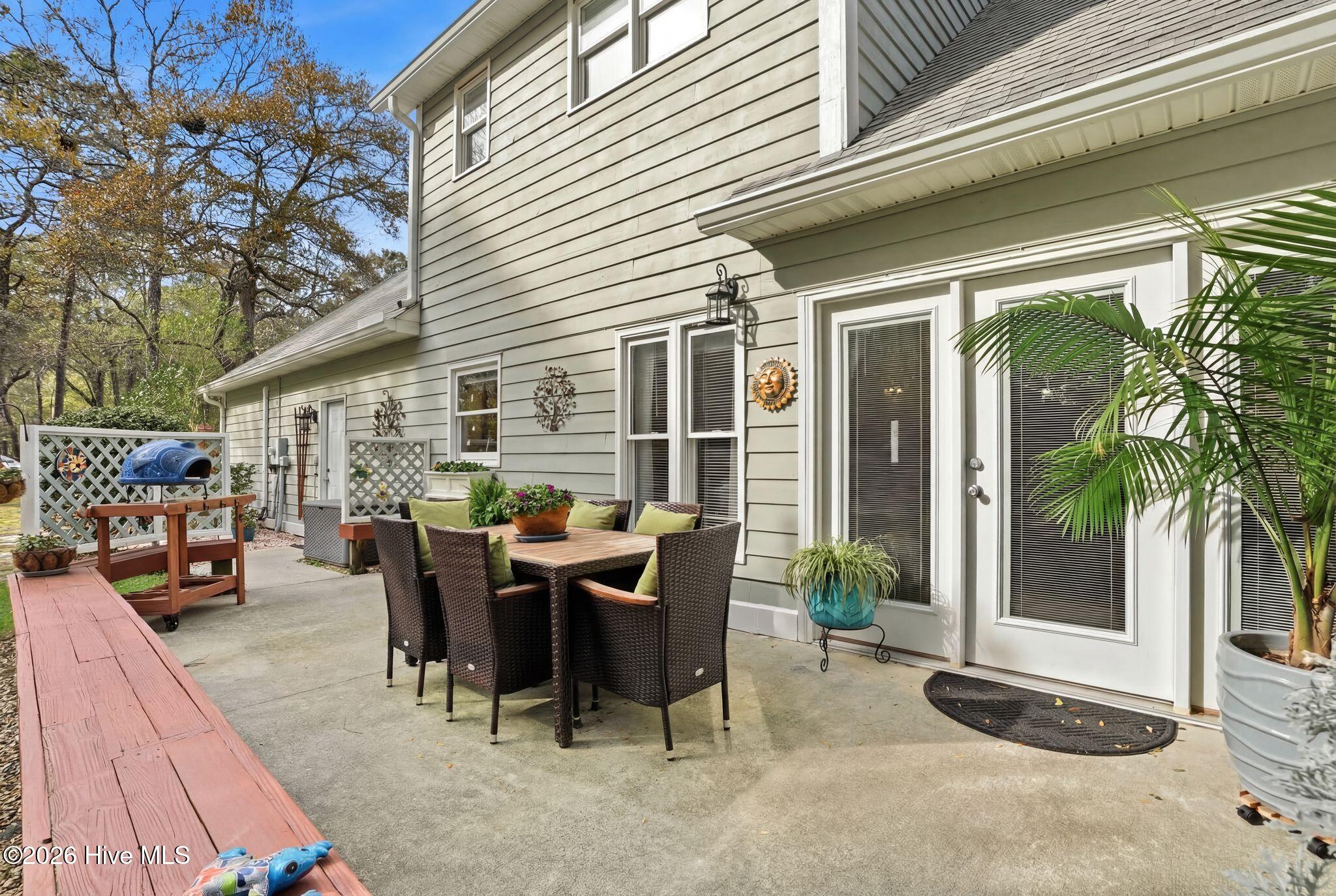 100562412 | Photo 63