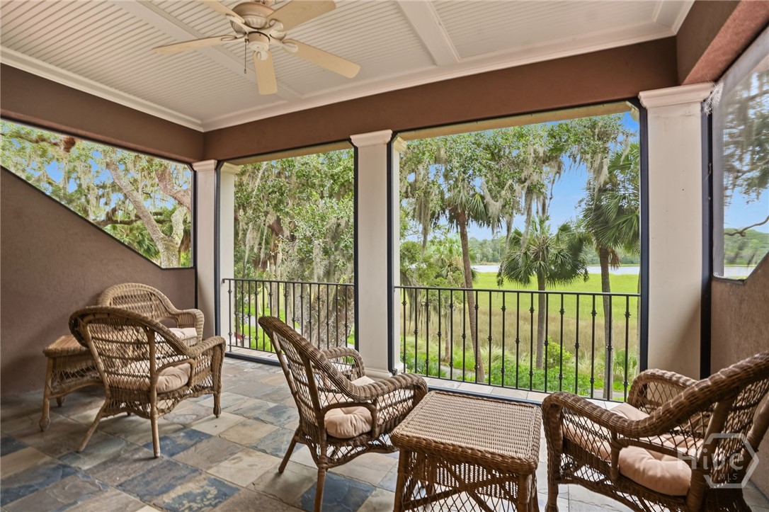 2nd level screened porch