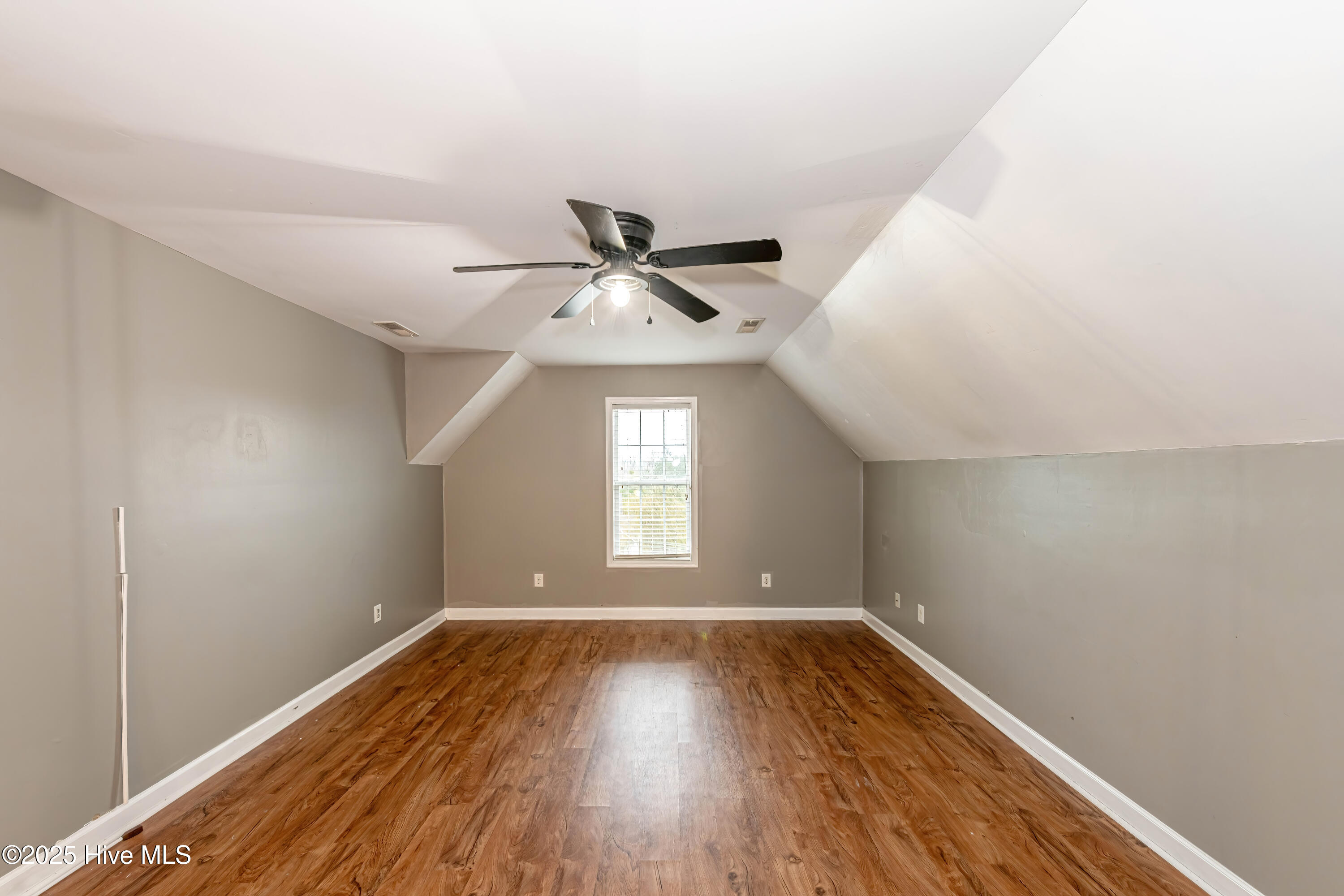 100539008 | Photo 42