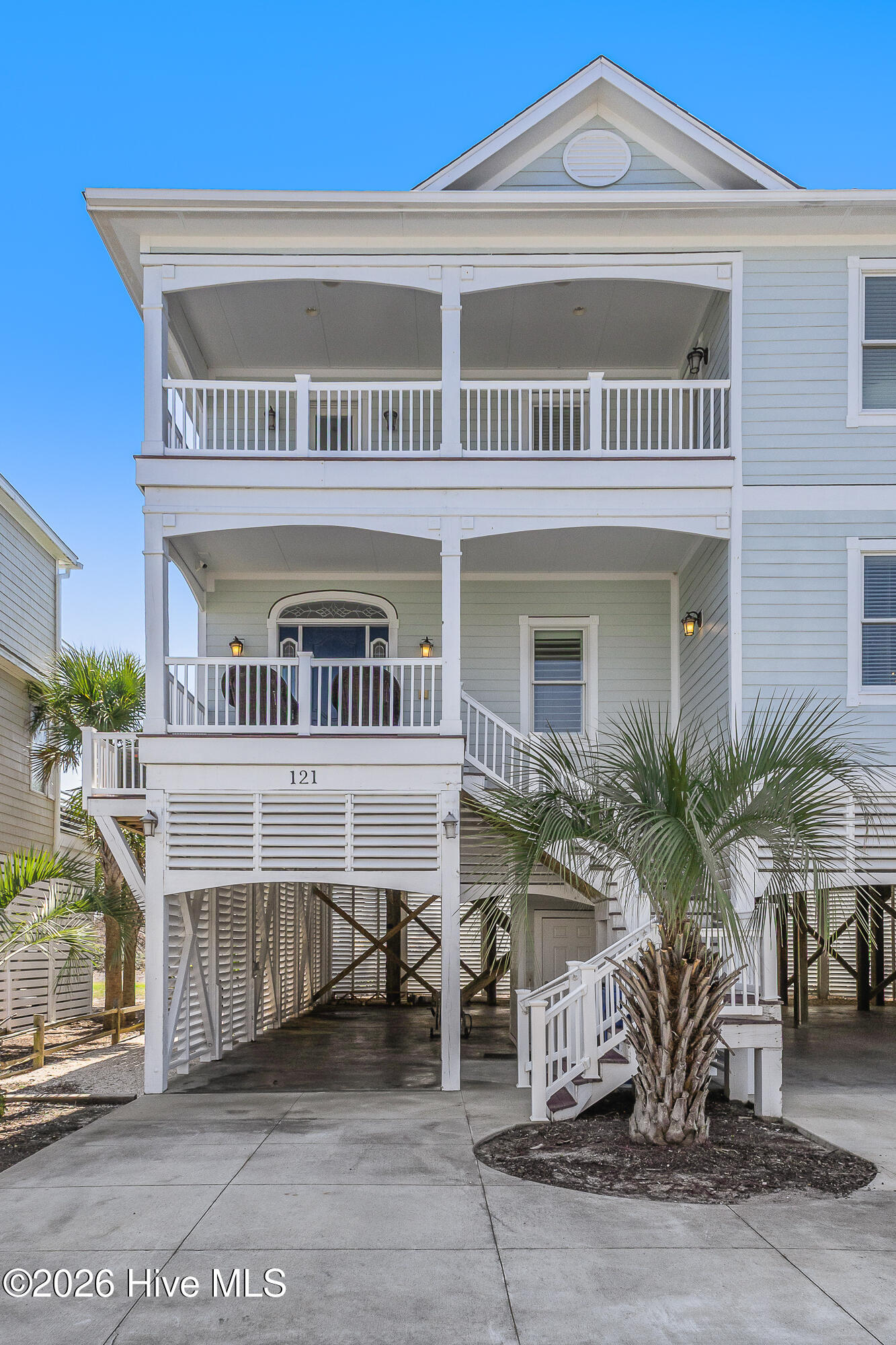 100567897 | Photo 73