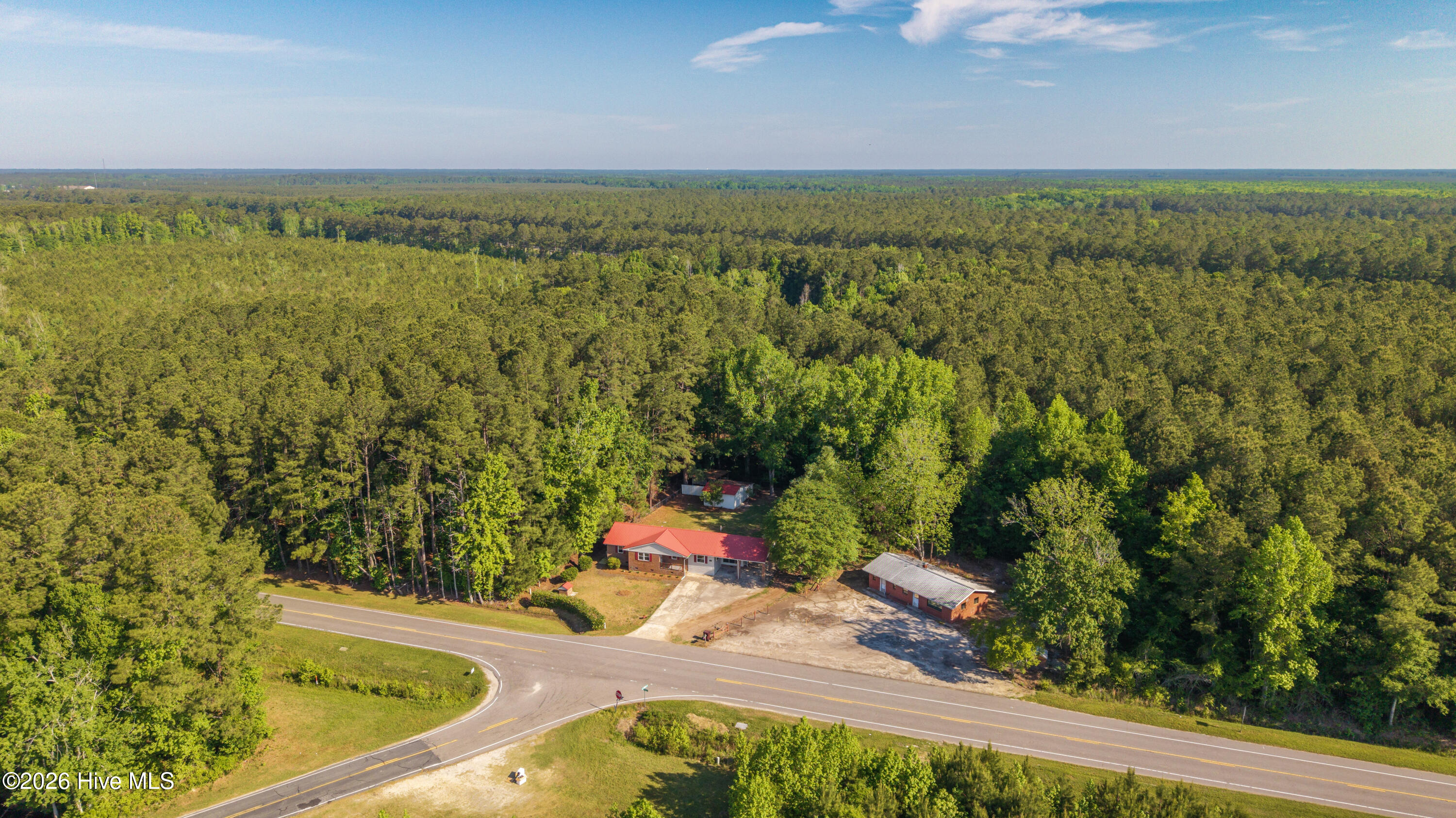 100569297 | Photo 38