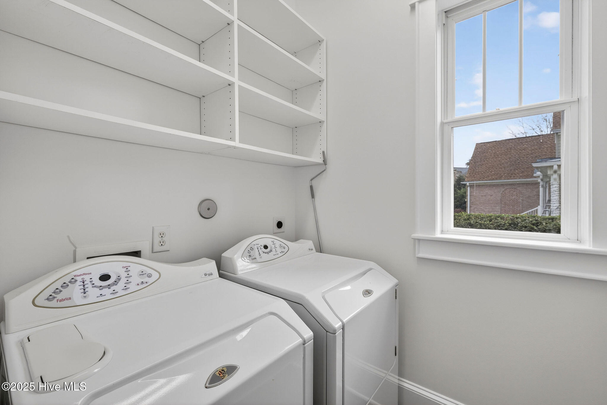 100545451 | Photo 47