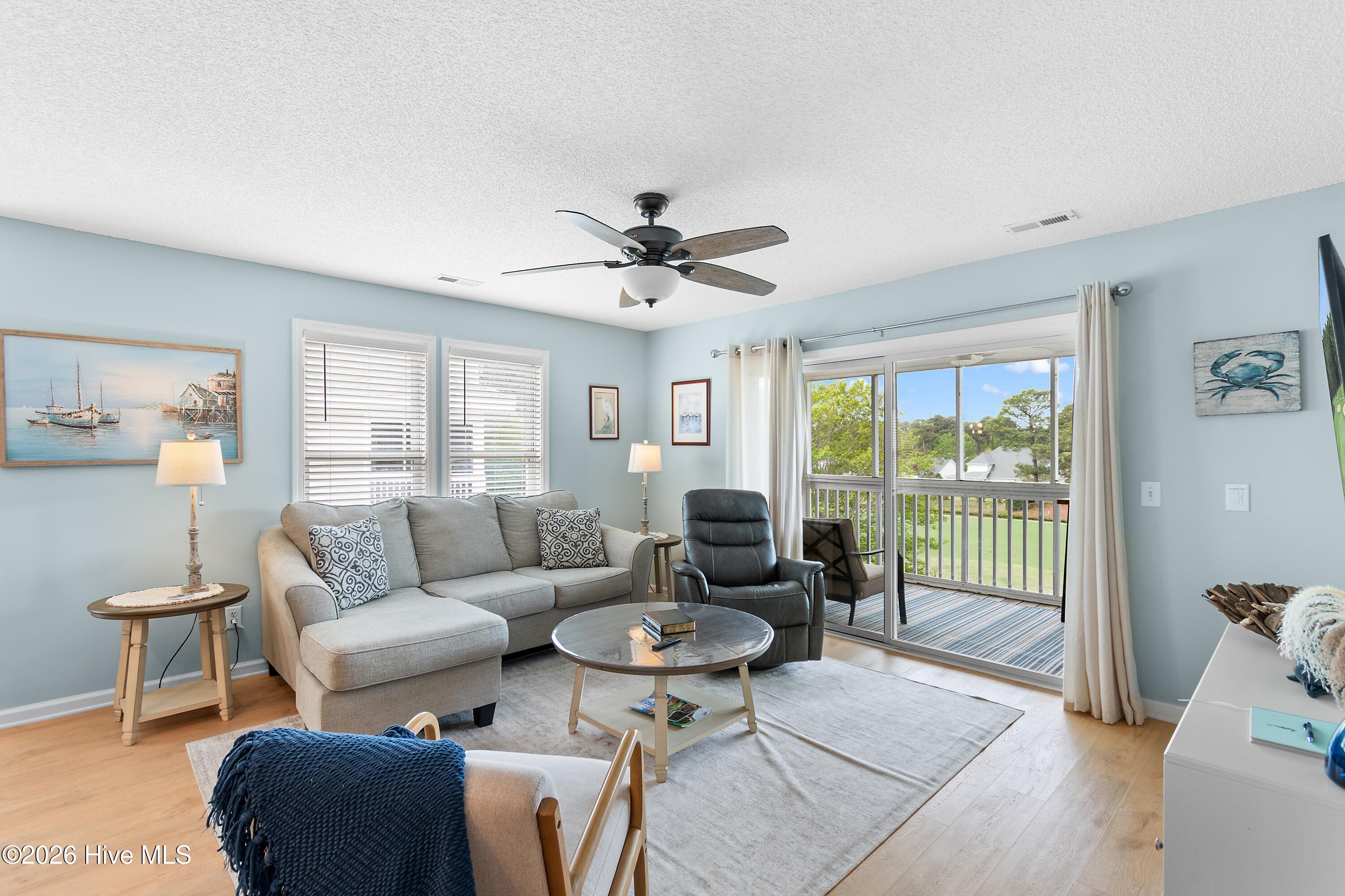 100565554 | Photo 18