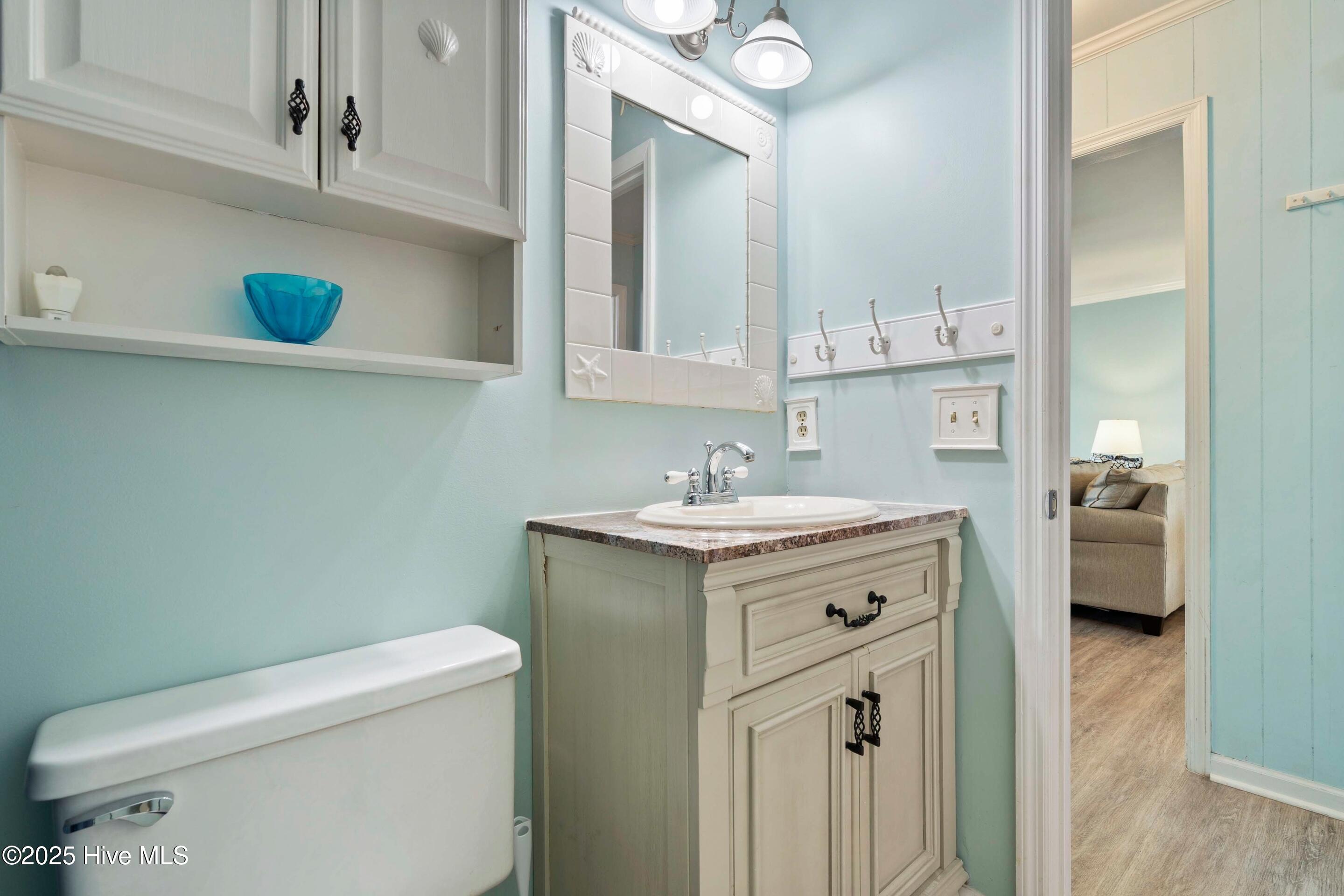 100543240 | Photo 28