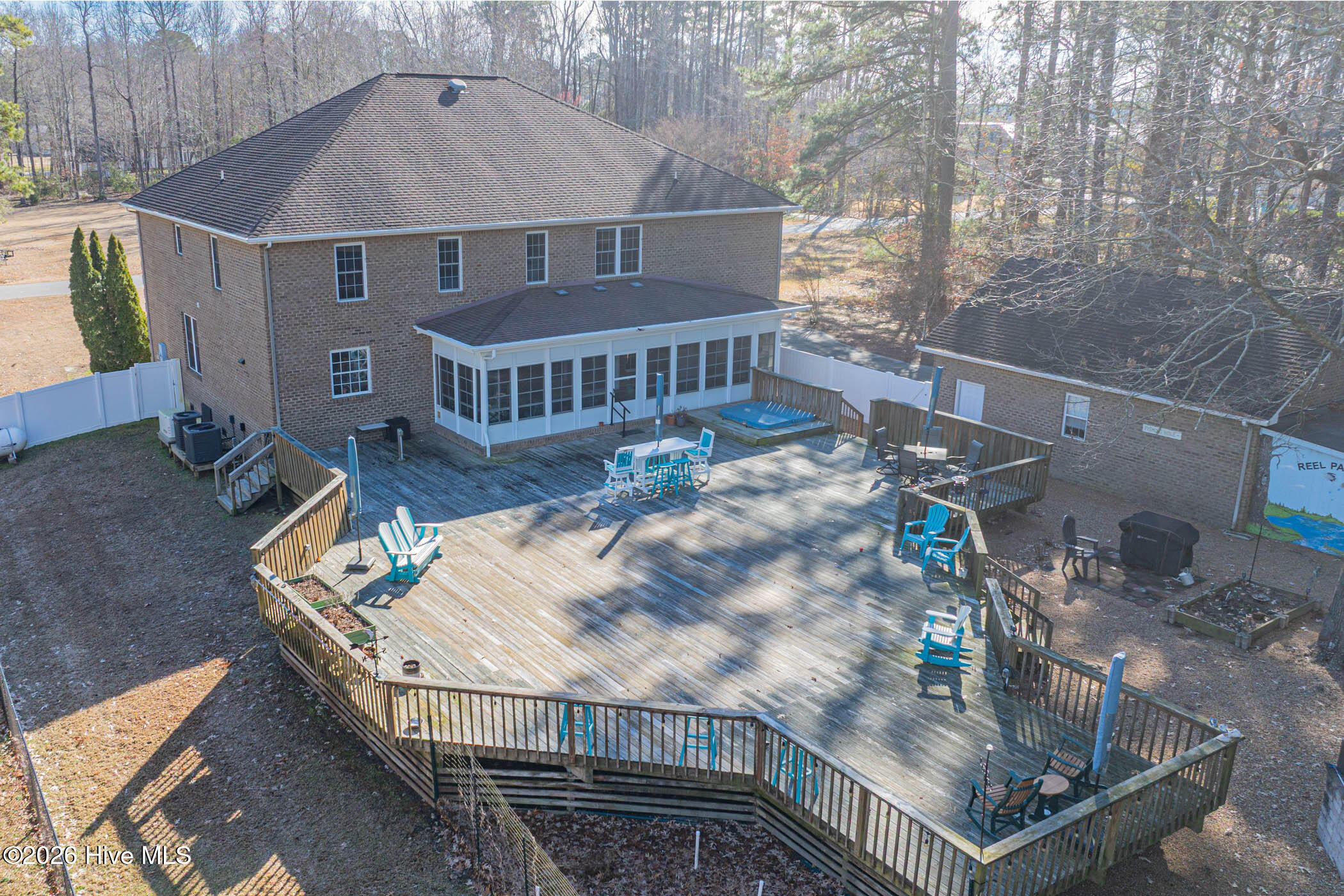 Huge Deck!