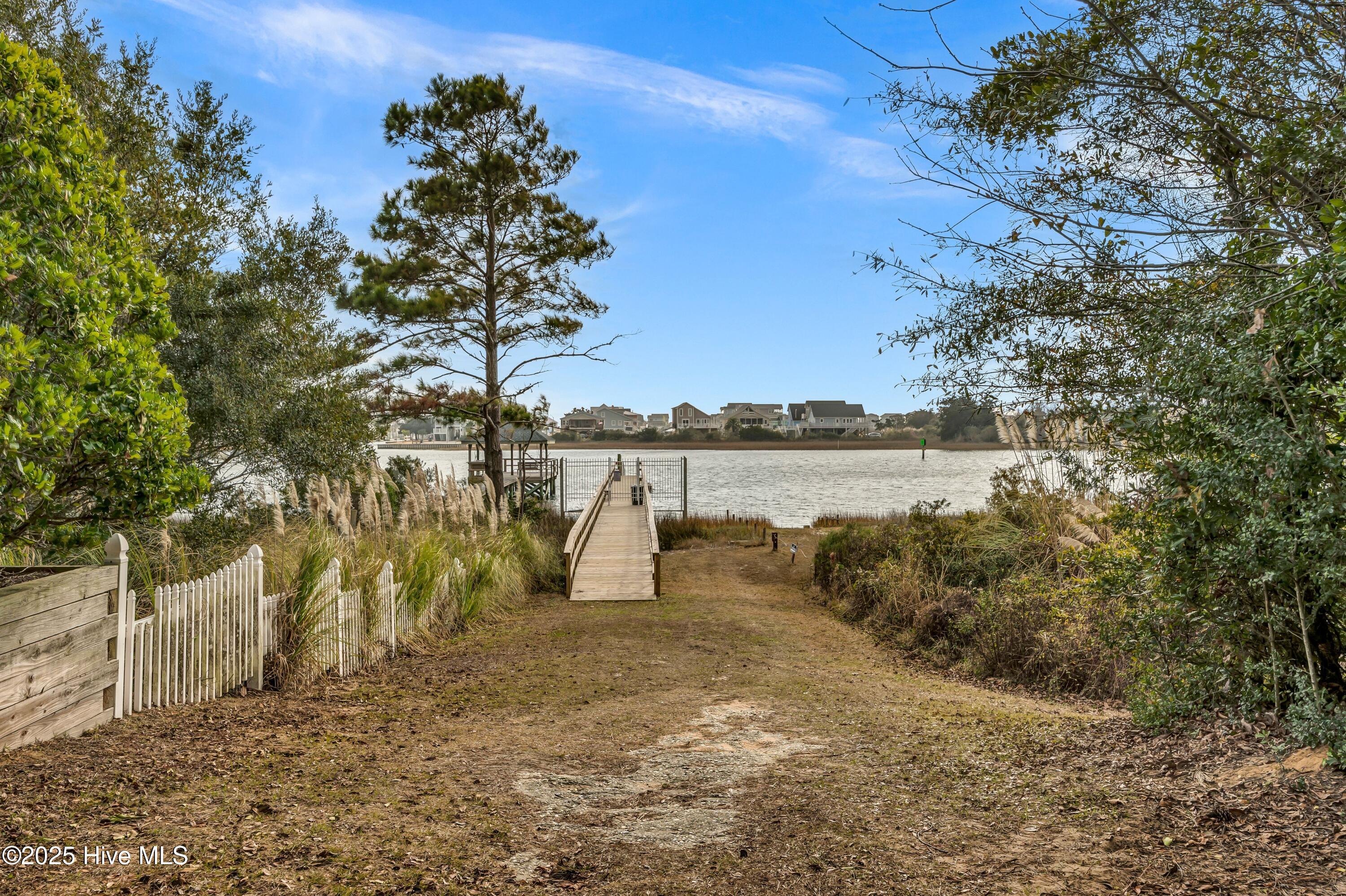 100546992 | Photo 25