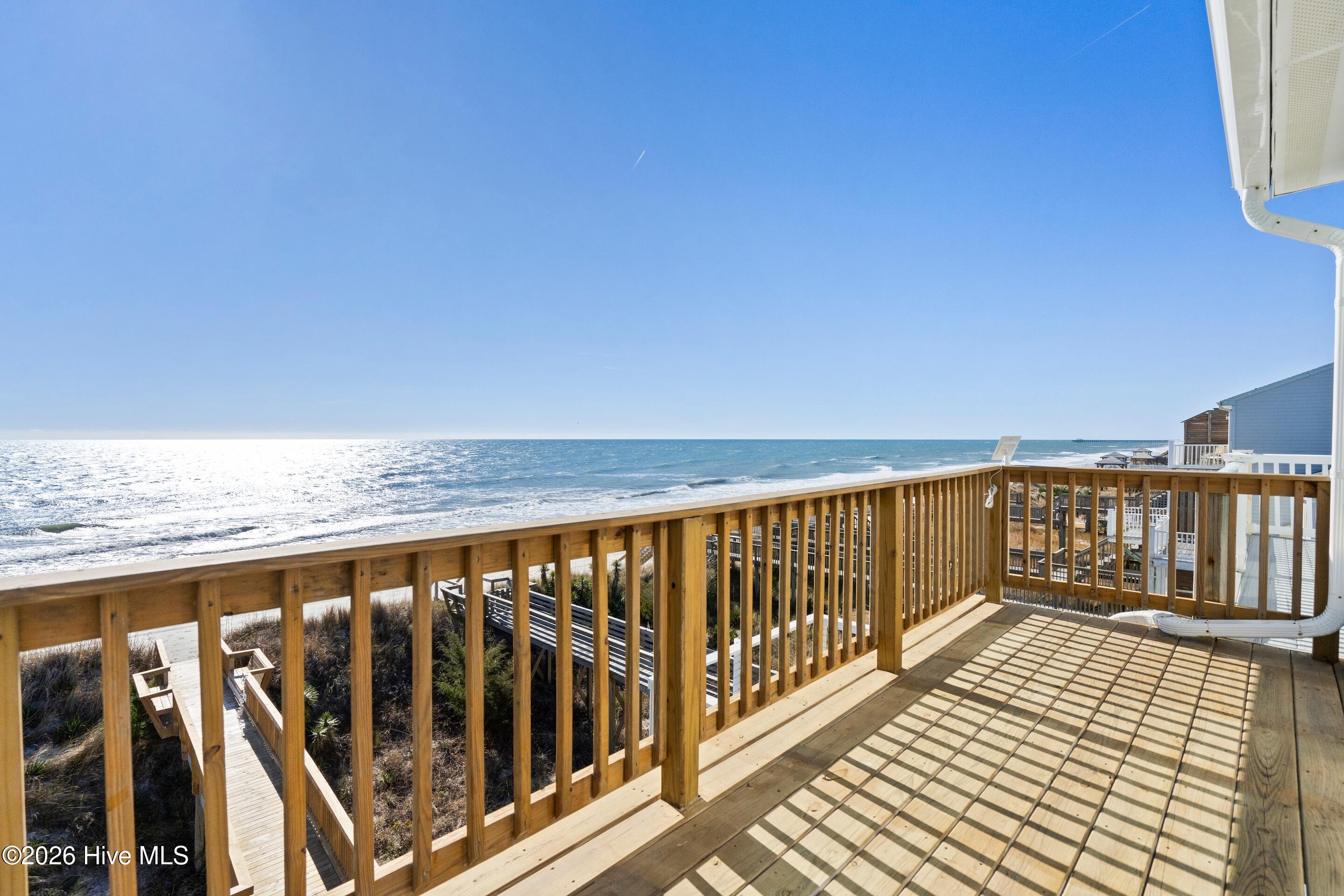 100547634 | Photo 52