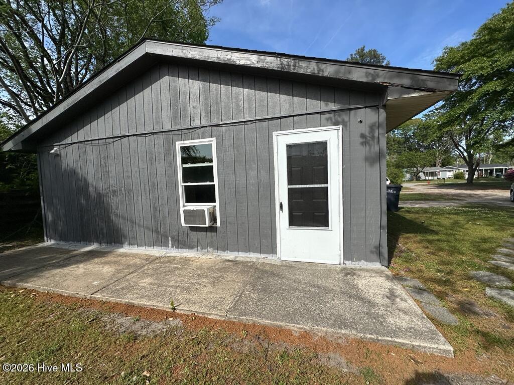 133 Preston, Jacksonville, North Carolina, 1 Bedroom Bedrooms, 3 Rooms Rooms,1 BathroomBathrooms,Triplex,For sale,Preston,100545660