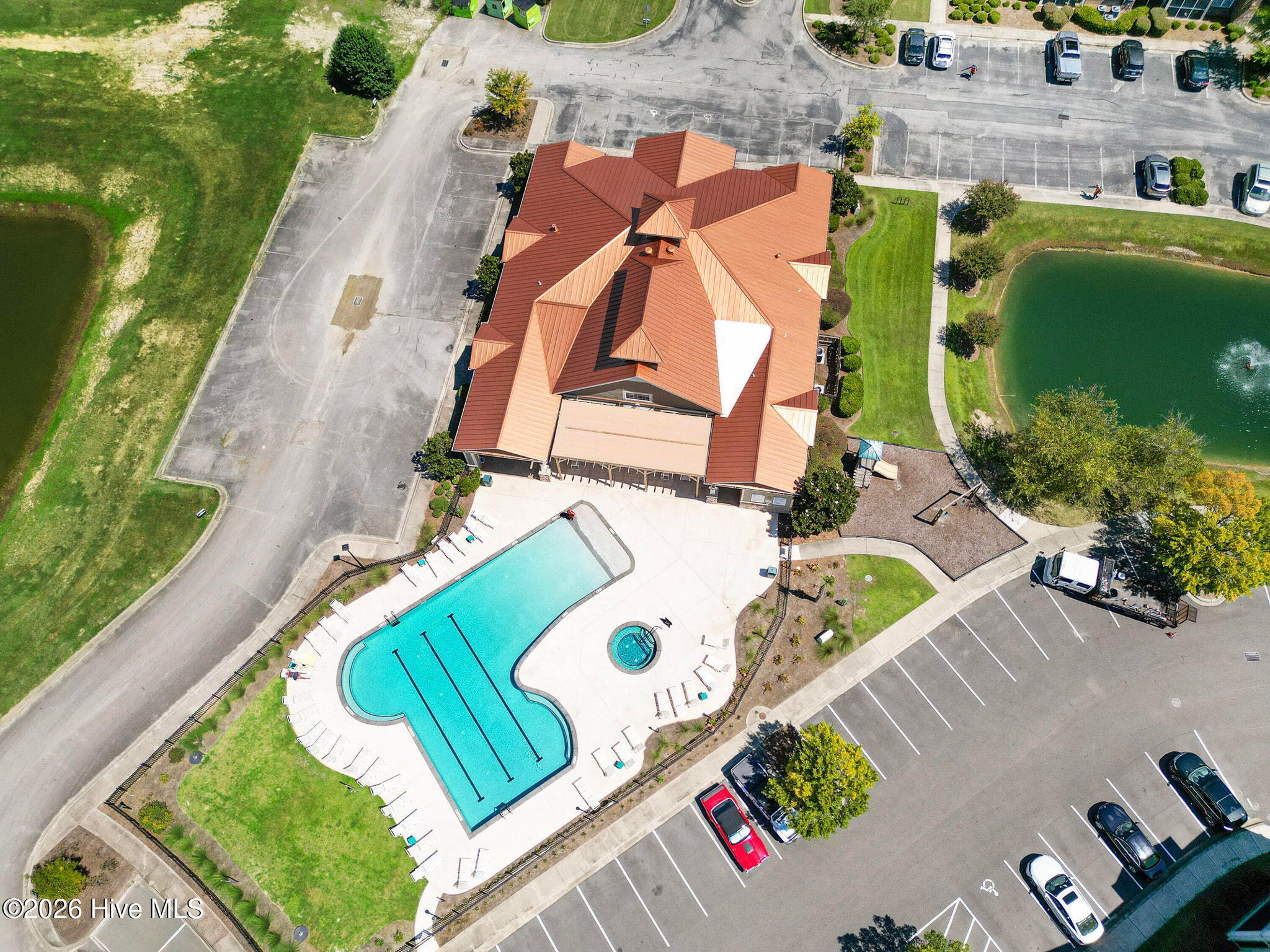 100548445 | Photo 31