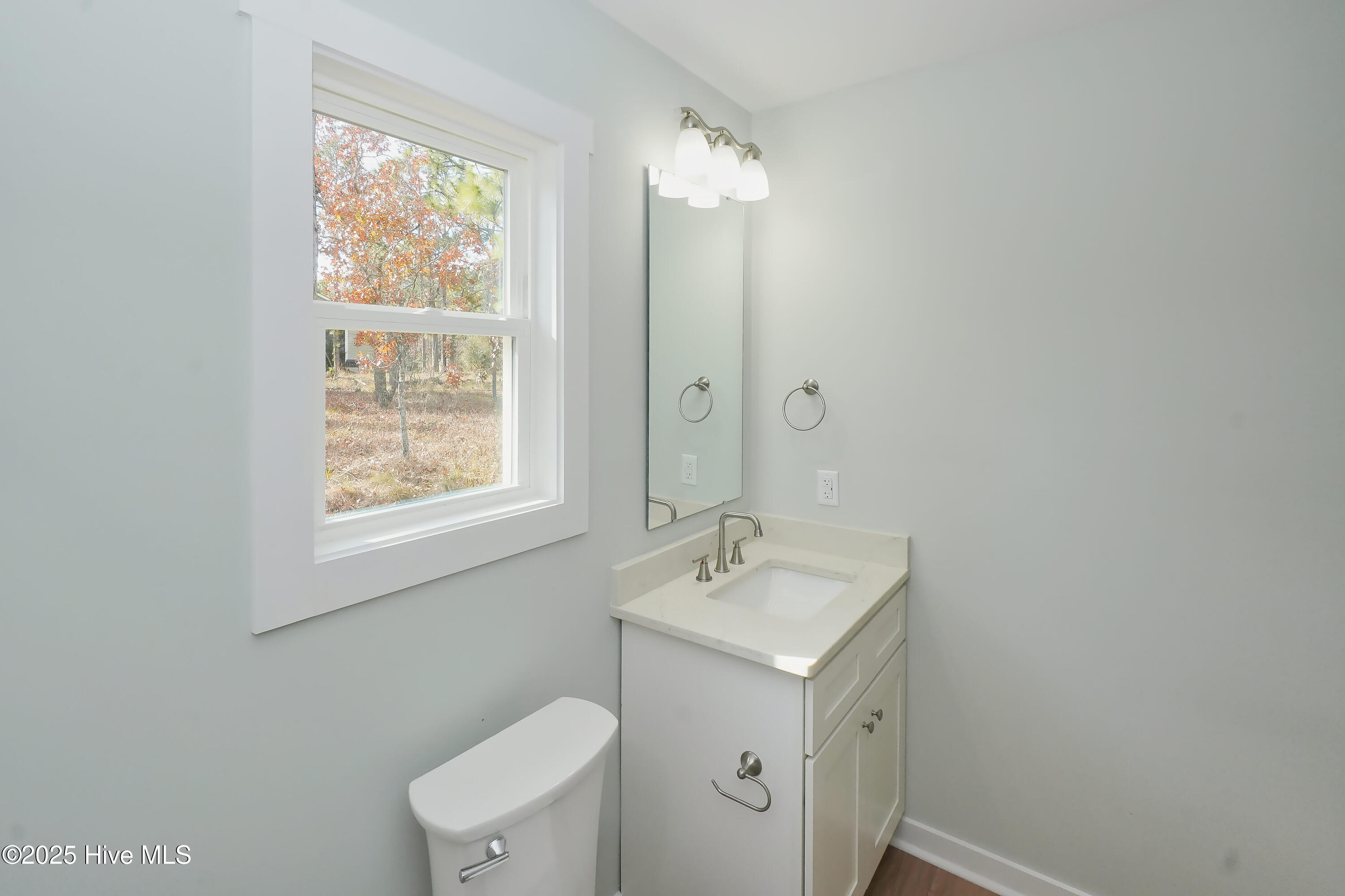 100545694 | Photo 20