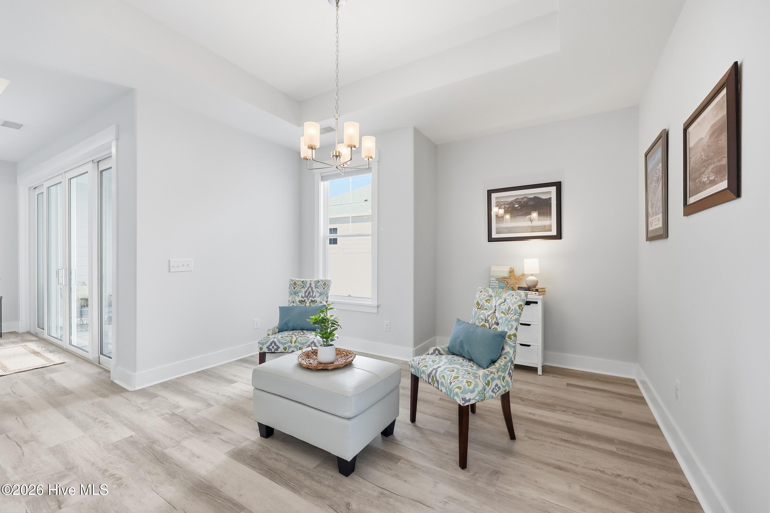 100557442 | Photo 13