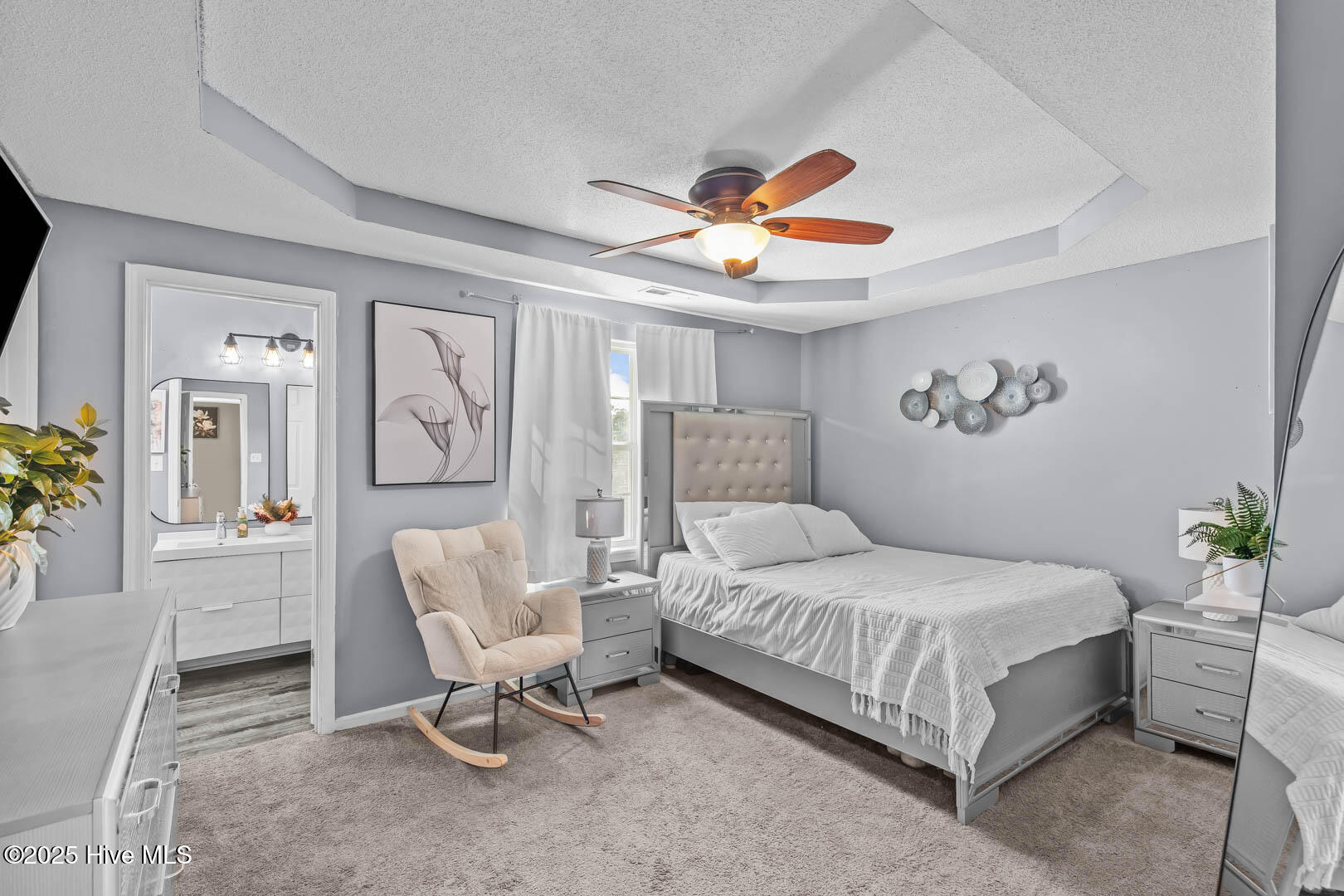 100515943 | Photo 23