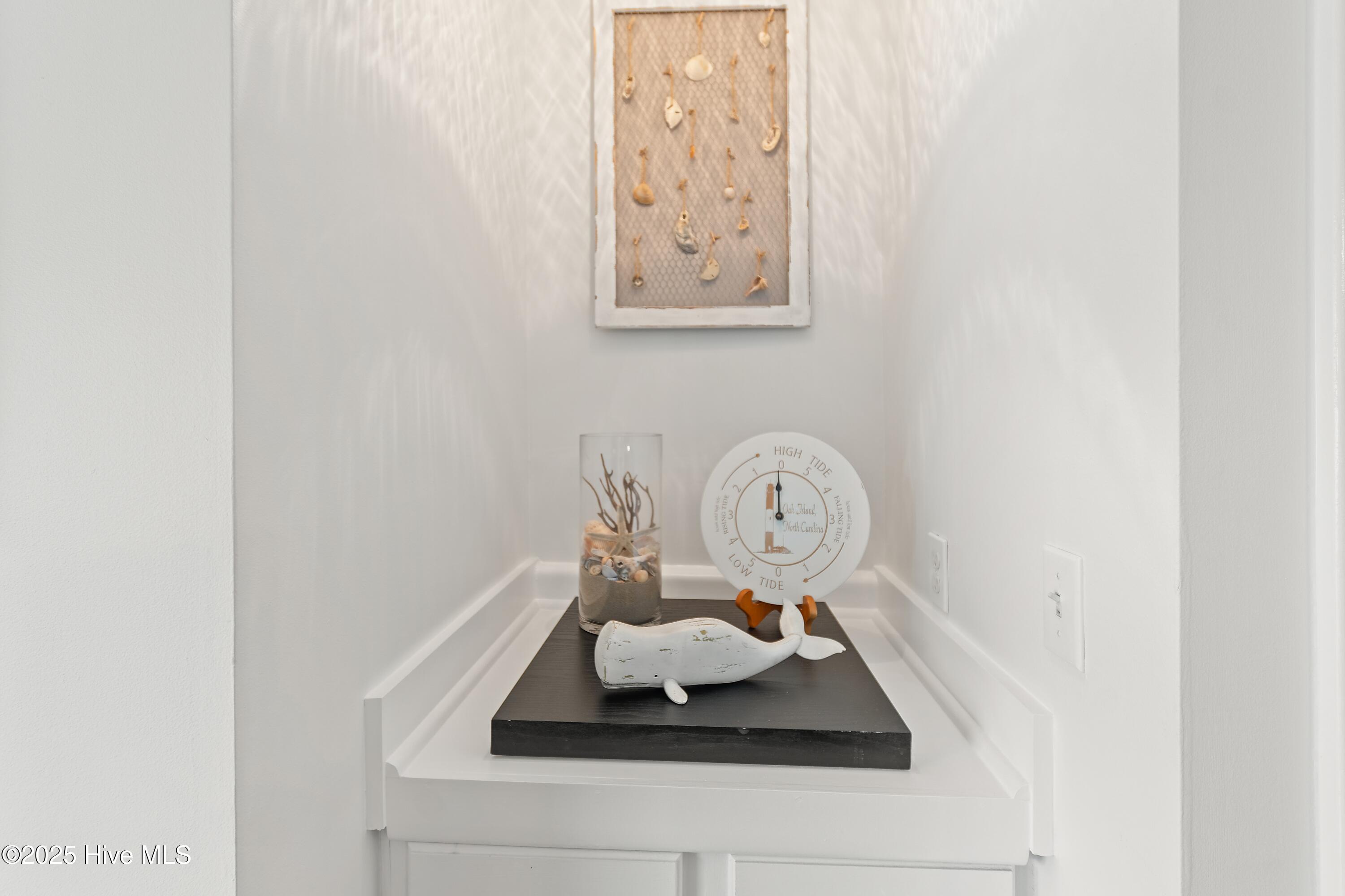 100533789 | Photo 26