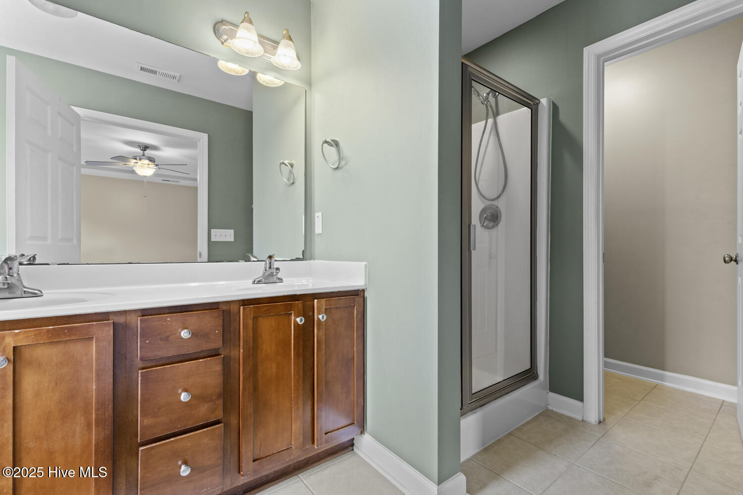 100532522 | Photo 30