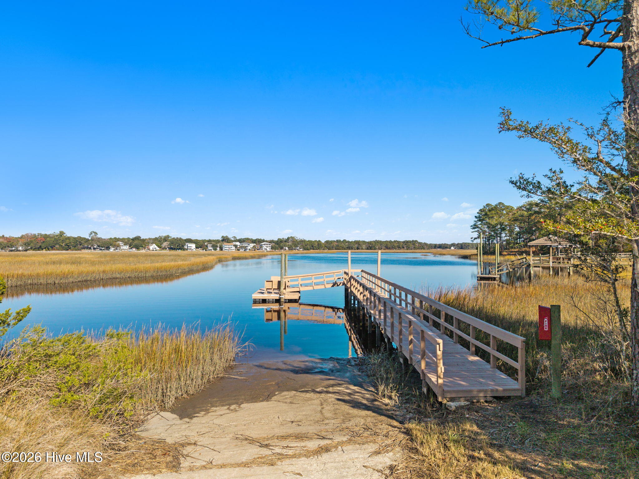 100547685 | Photo 46