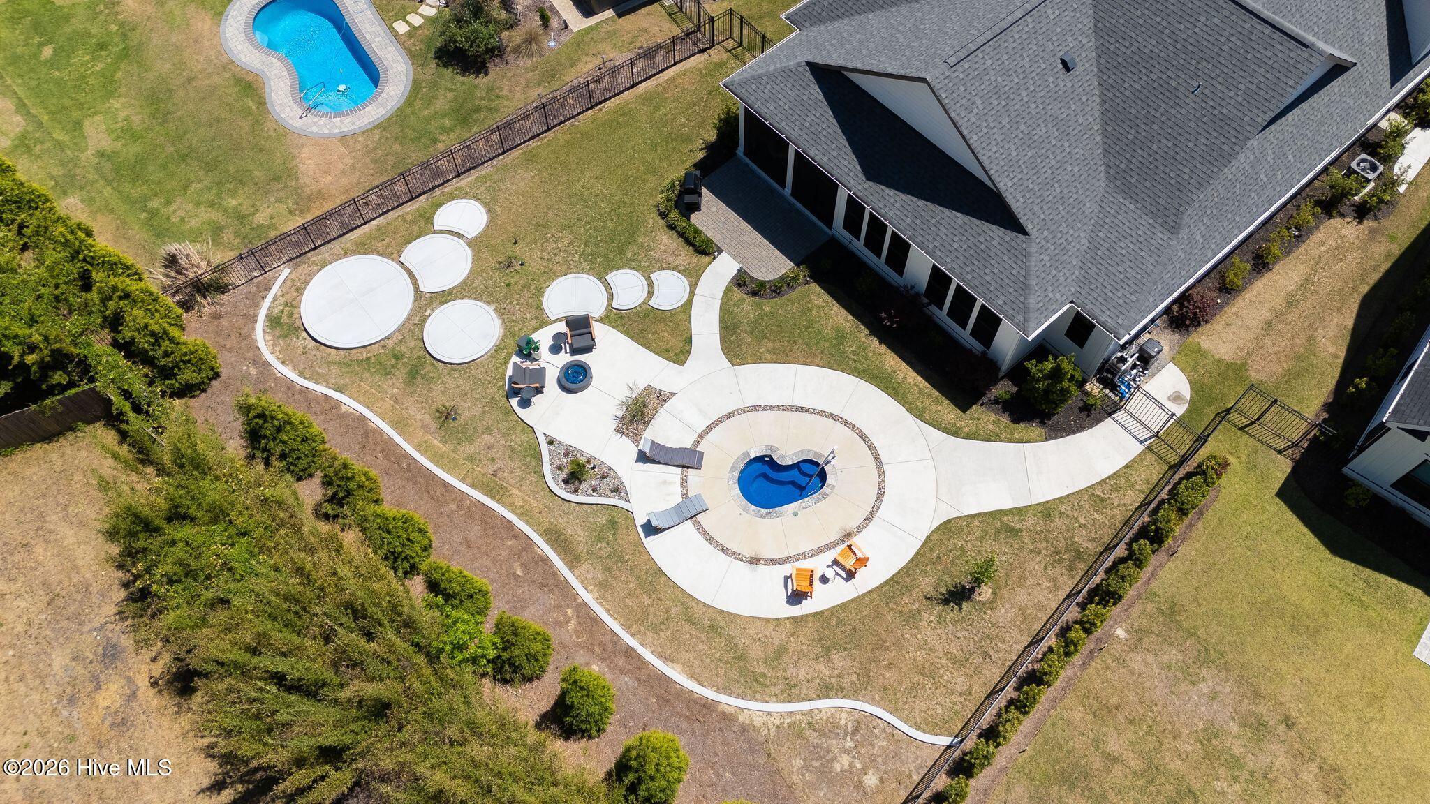 100569019 | Photo 59