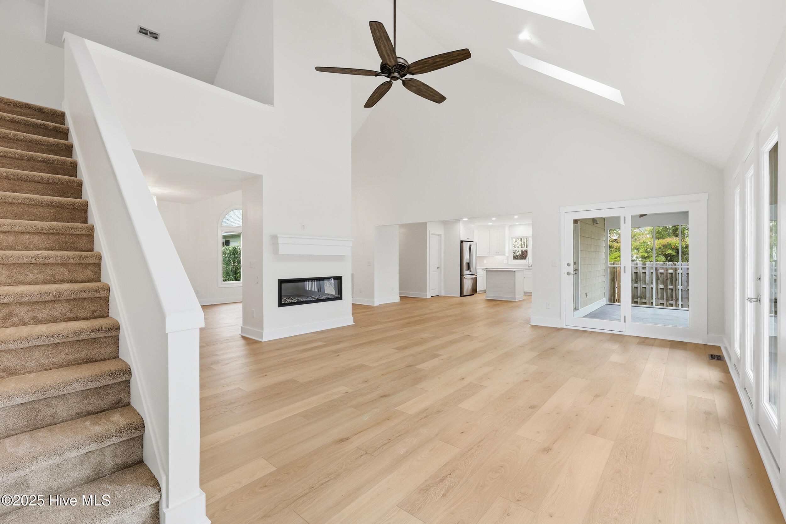 100544794 | Photo 12