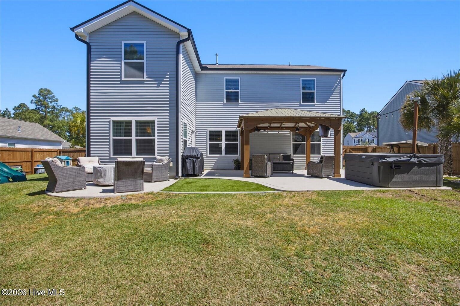 100570565 | Photo 32