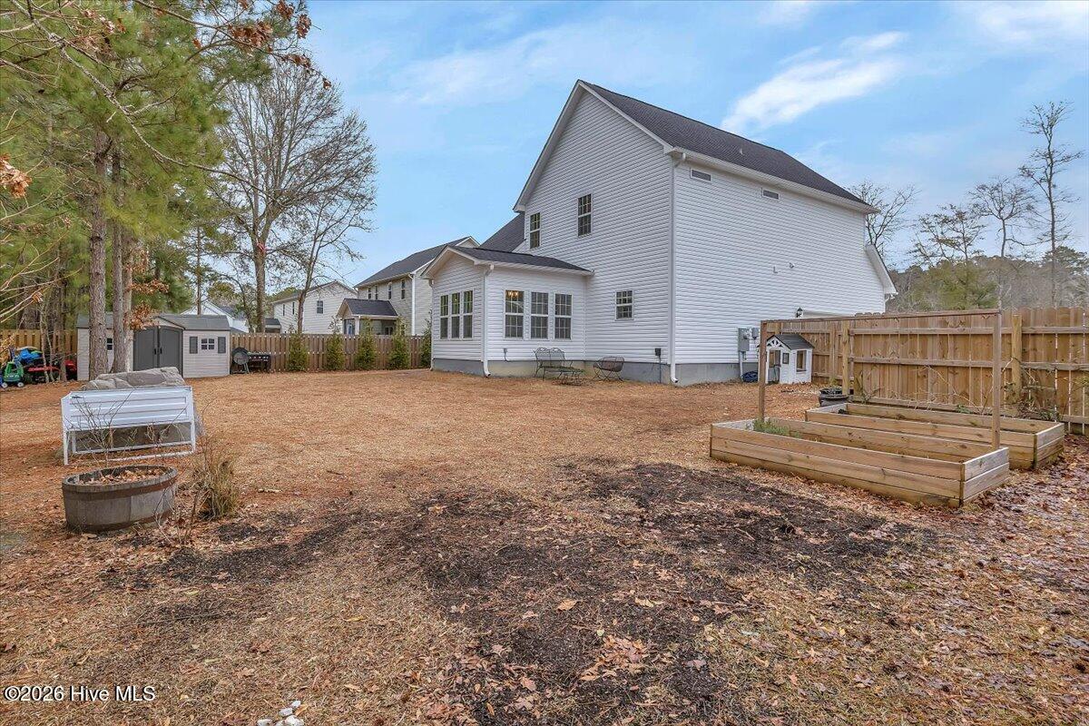 100553155 | Photo 42