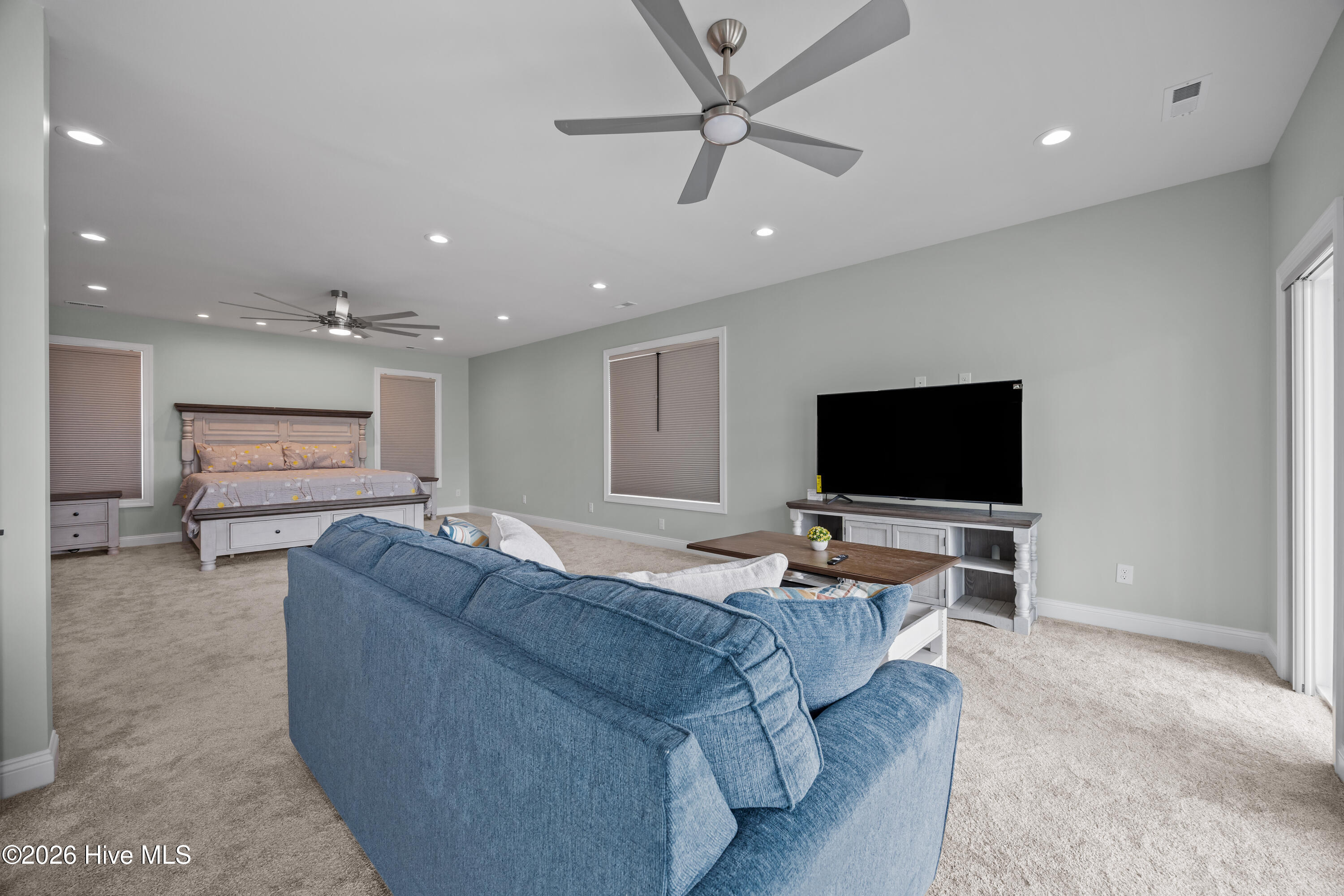 104 E Seaview Drive, Emerald Isle, NC, 28594