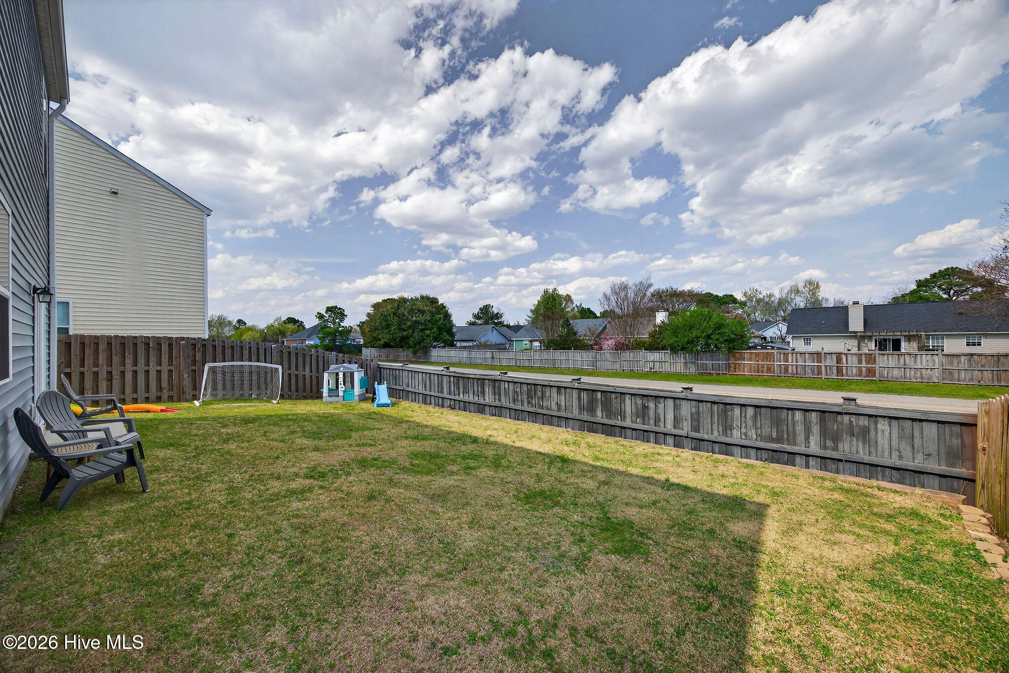 100562313 | Photo 52