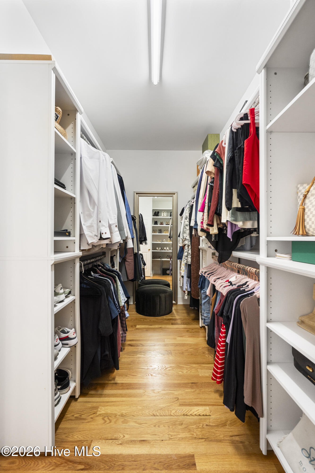 100552221 | Photo 38