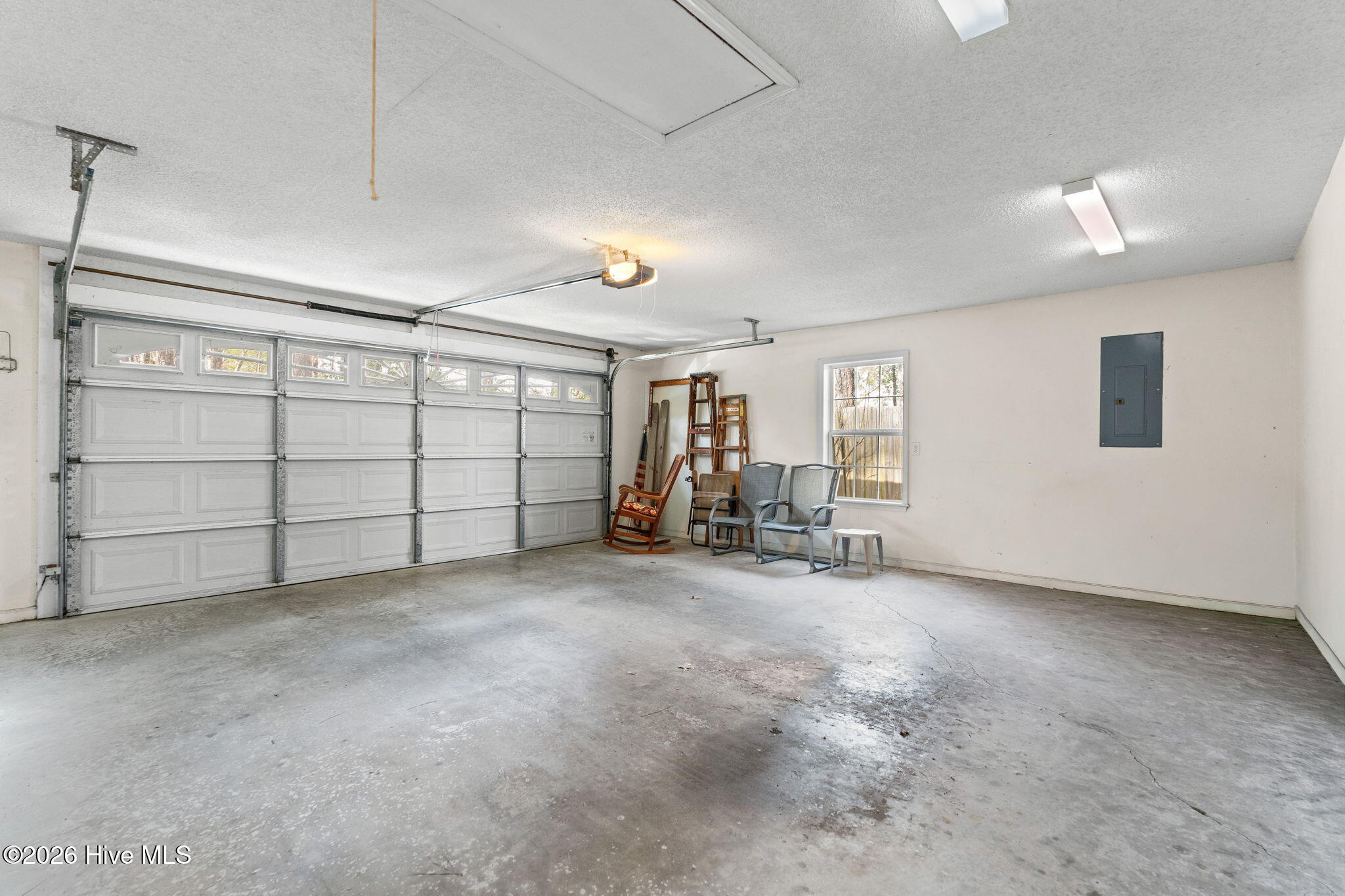 100561527 | Photo 26