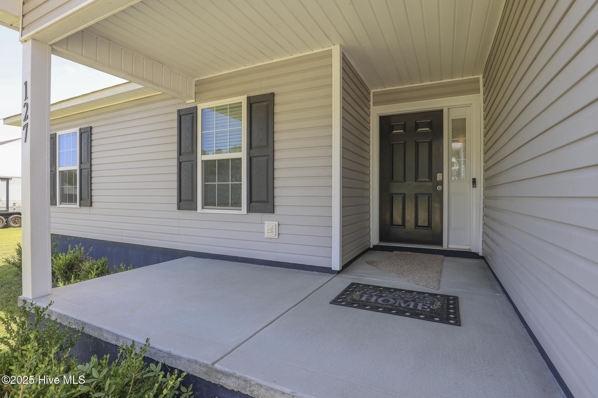 Homes for sale in Pollocksville, NC | 127 Buckskin Dr, Pollocksville, NC 28573 | MLS# 100521637