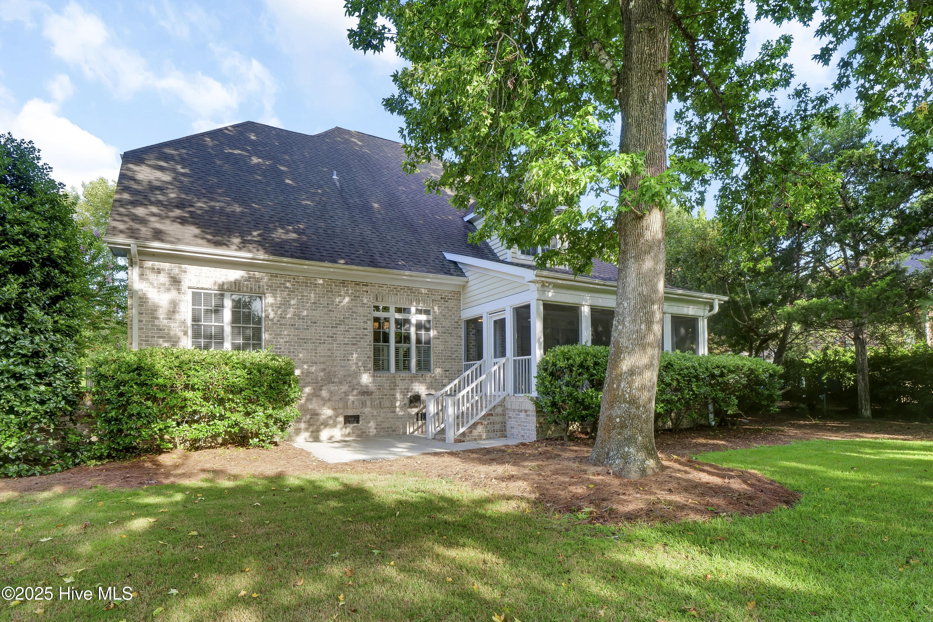 100518600 | Photo 58