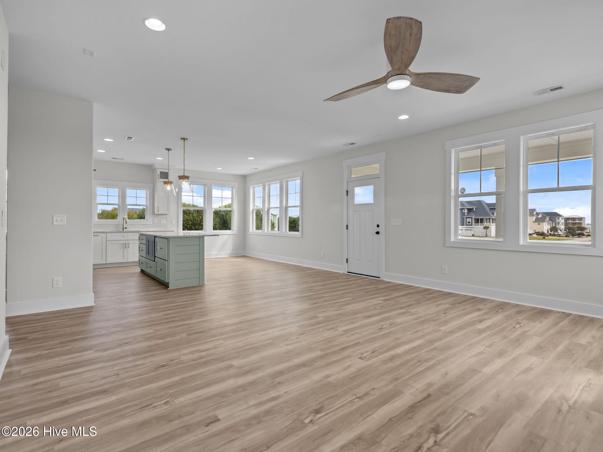 656 Fishermans Point,Newport