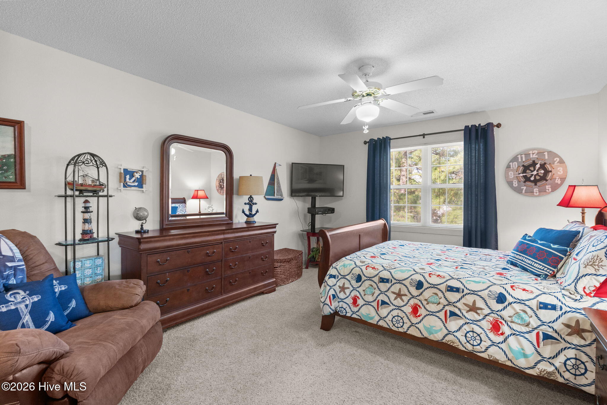 100558882 | Photo 26