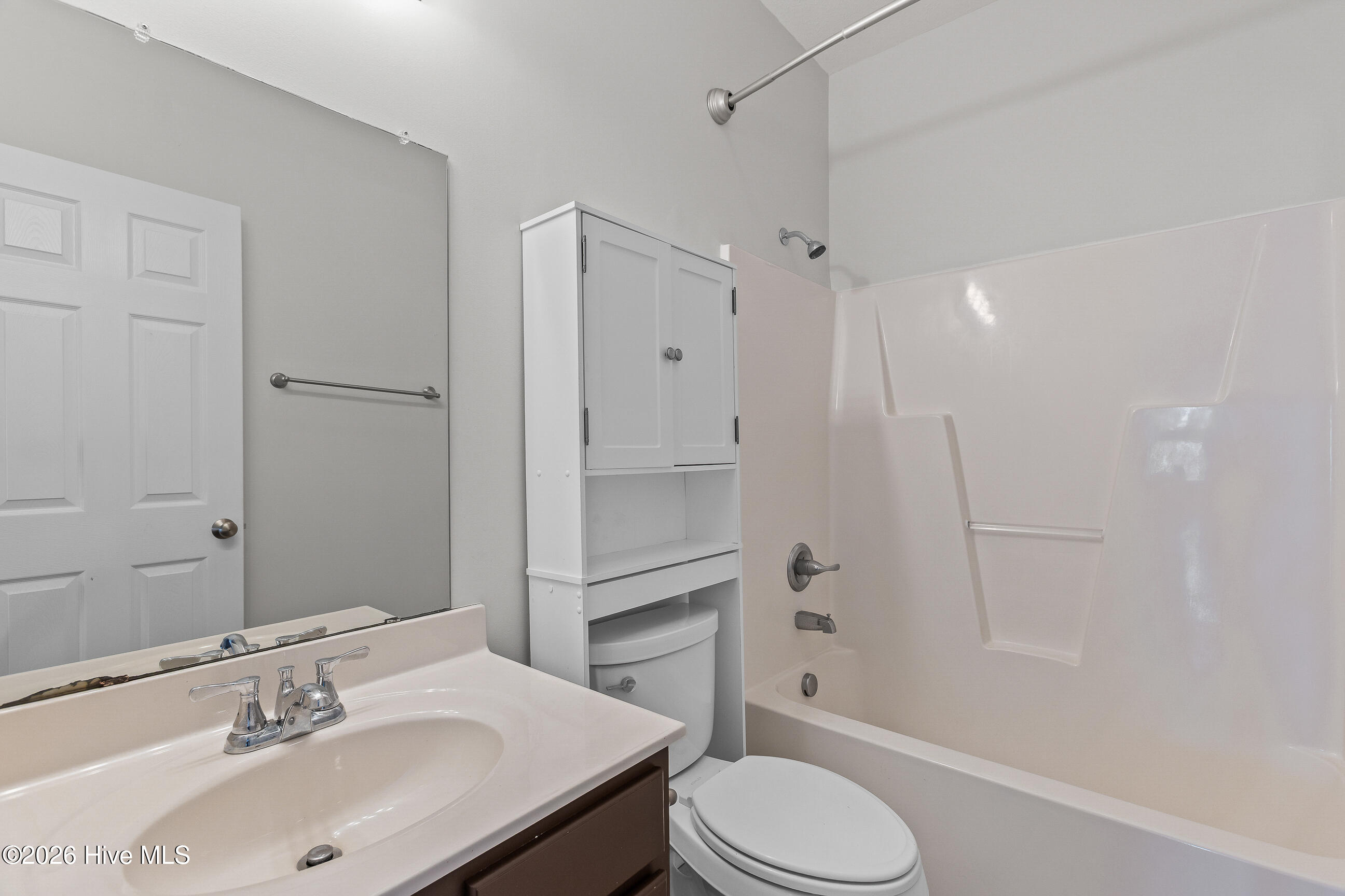 100560391 | Photo 23