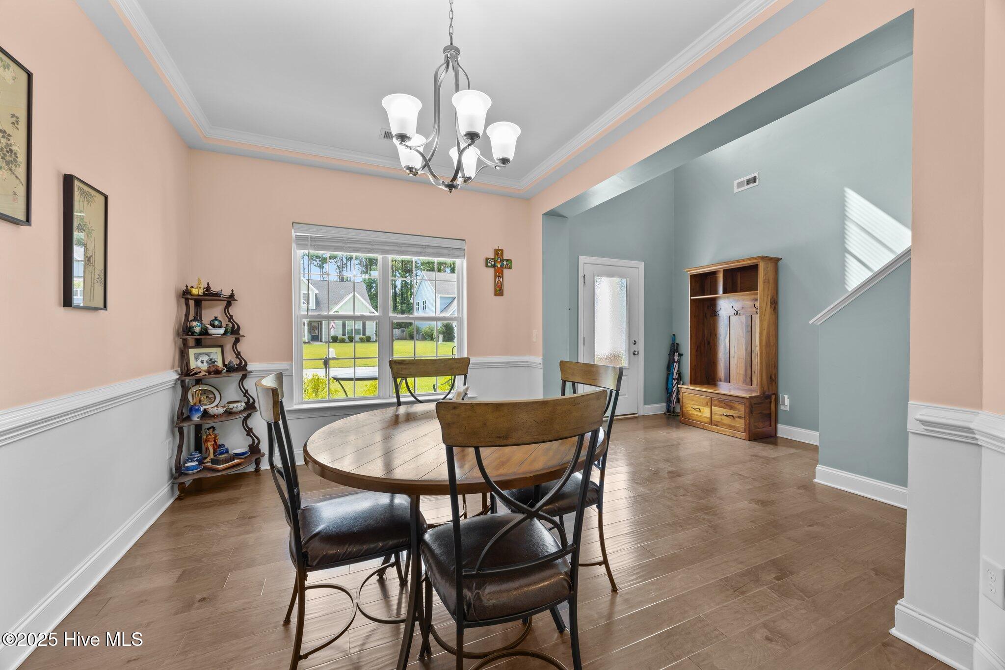 100518510 | Photo 12