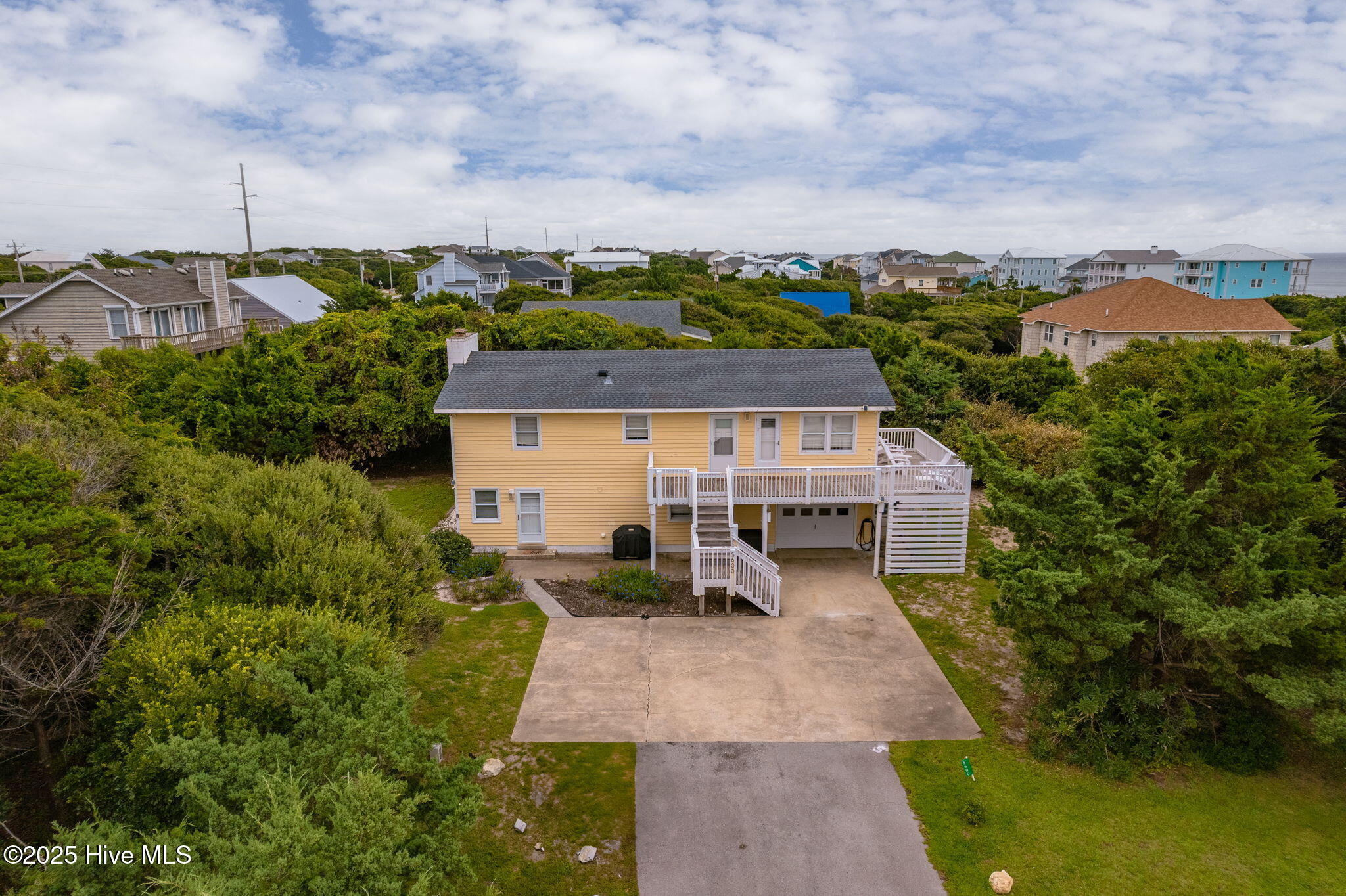 100527418 | Photo 40