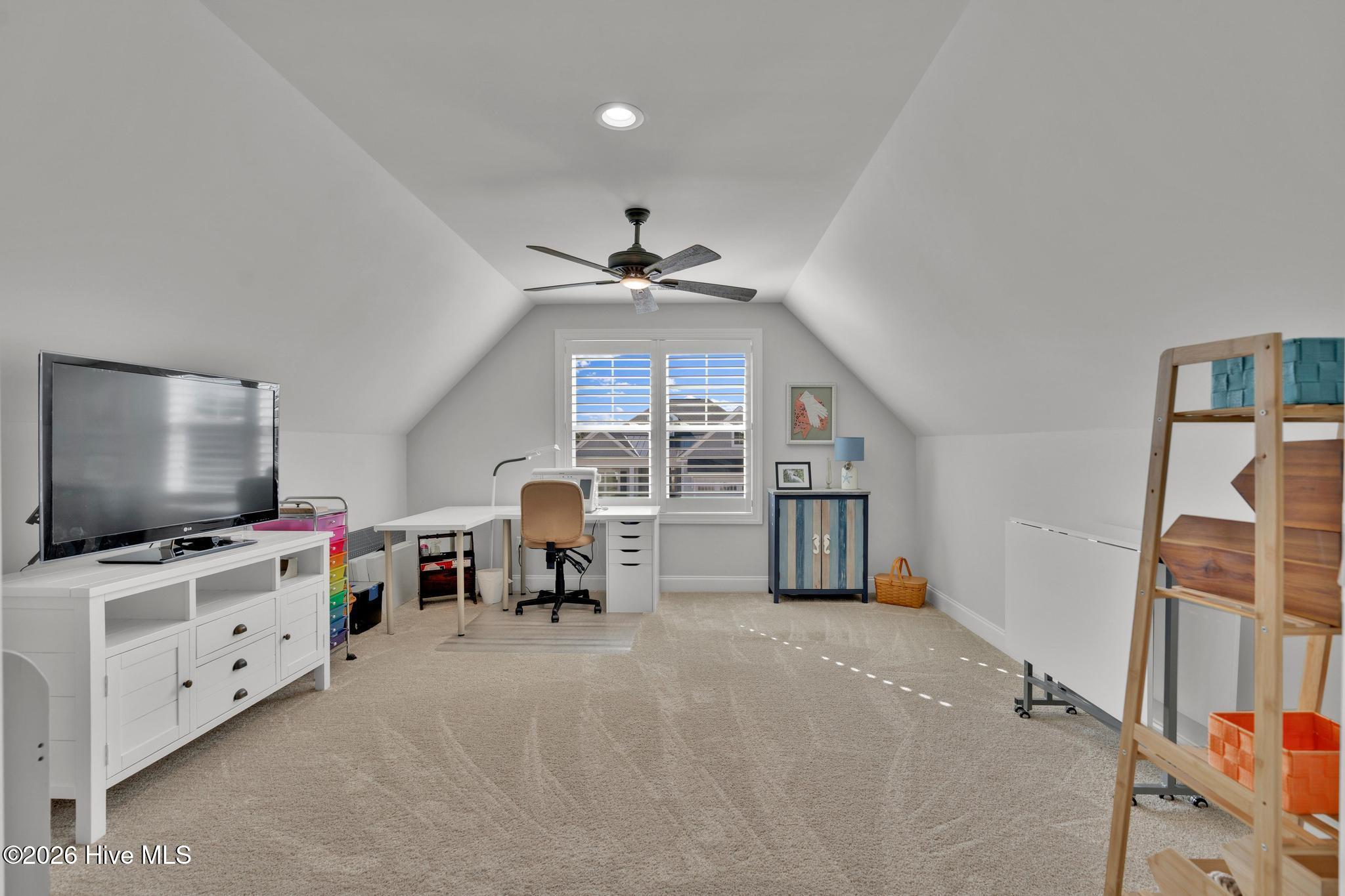 100555109 | Photo 26