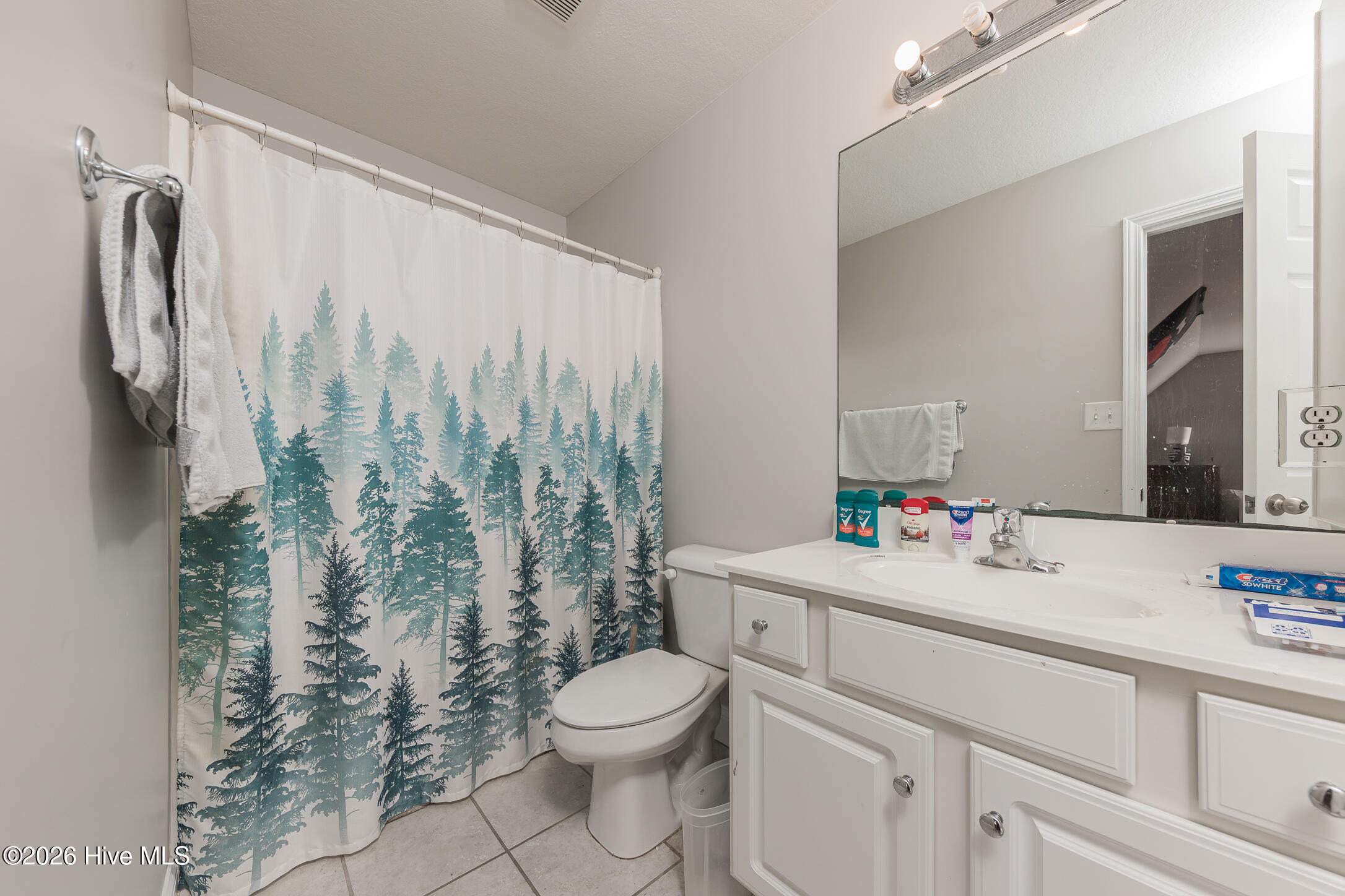 100550333 | Photo 41